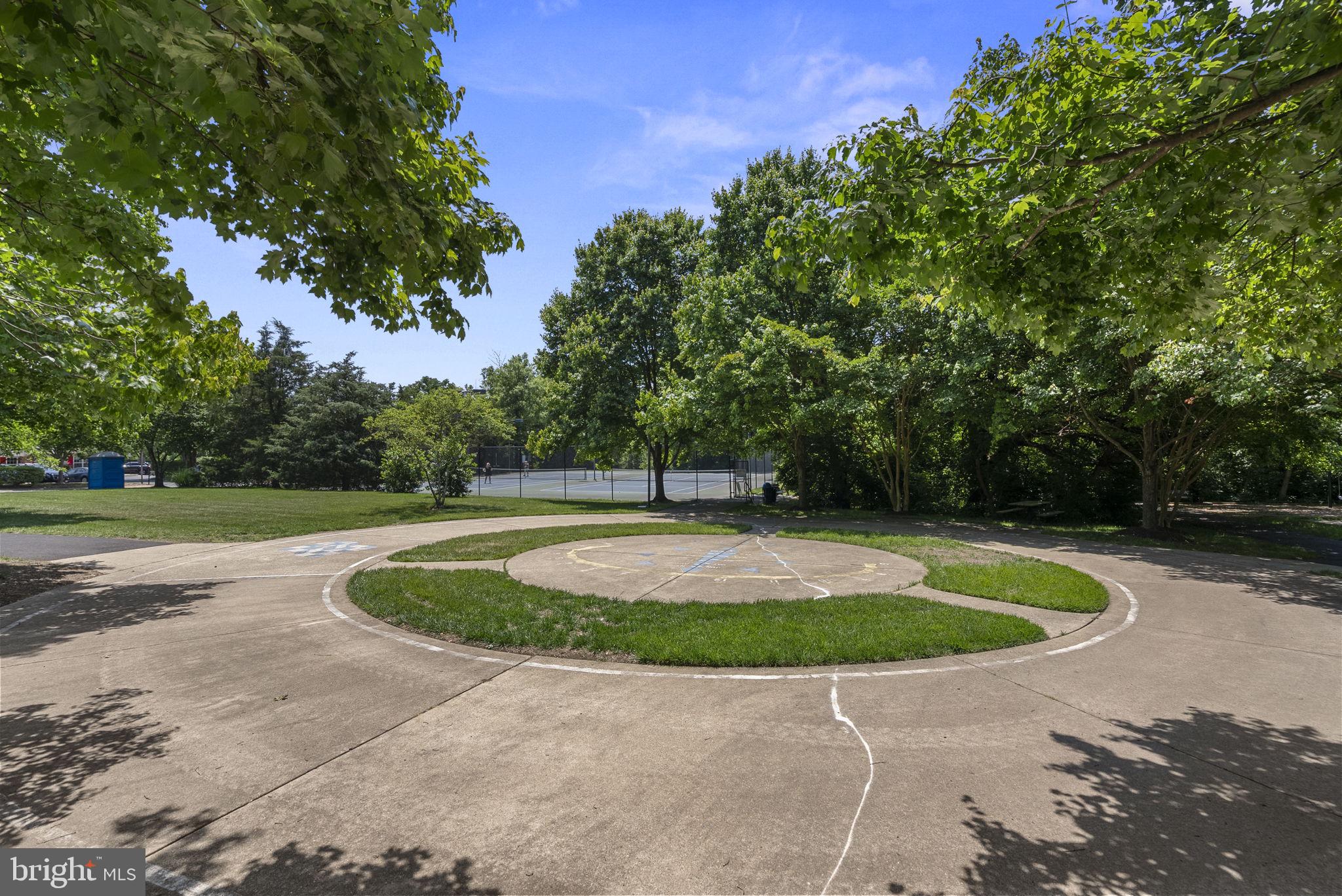 BROADLANDS - Residential