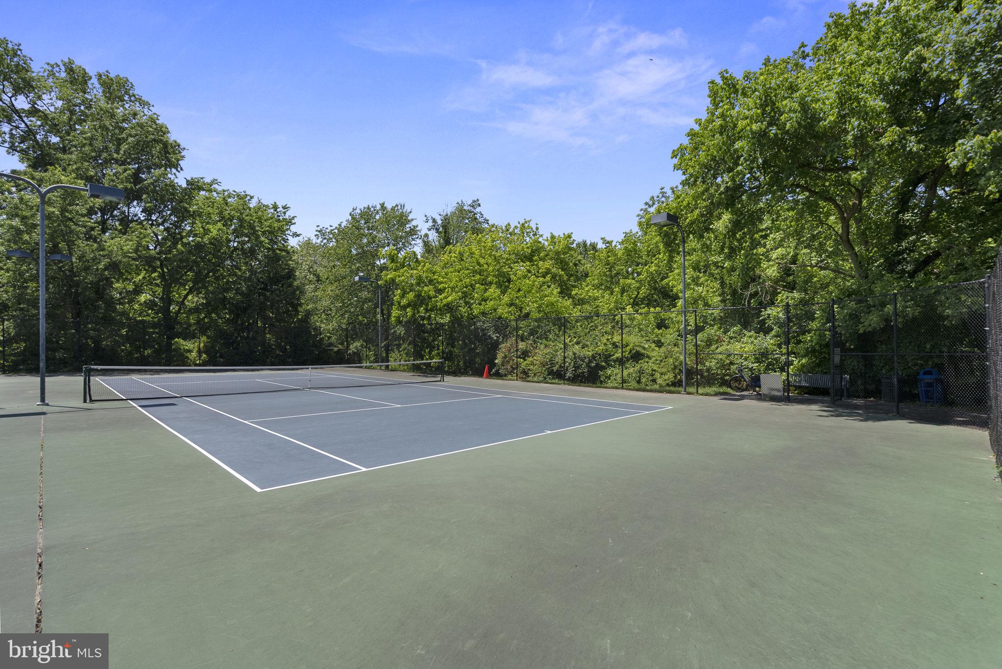 BROADLANDS - Residential