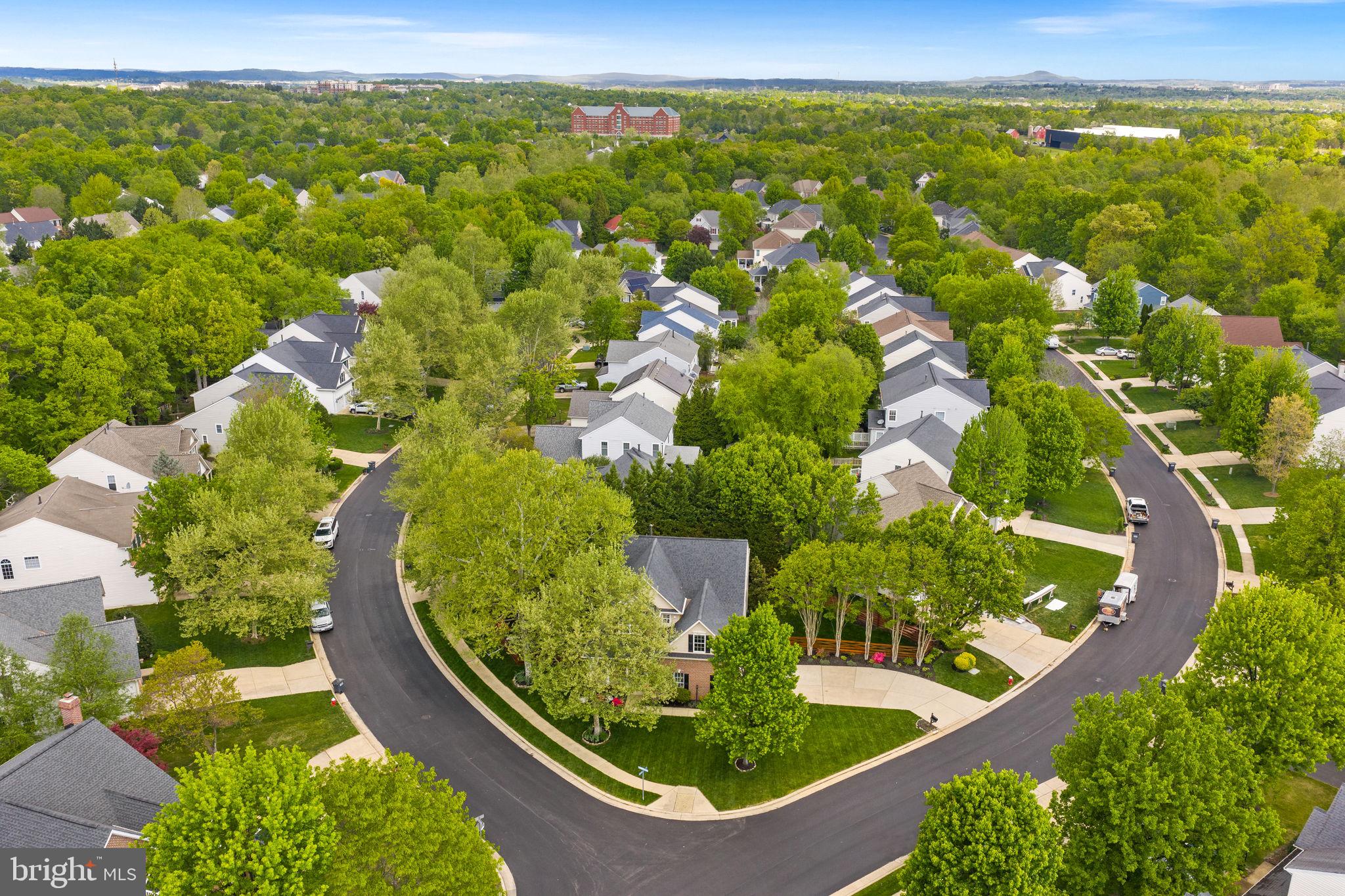 BROADLANDS - Residential