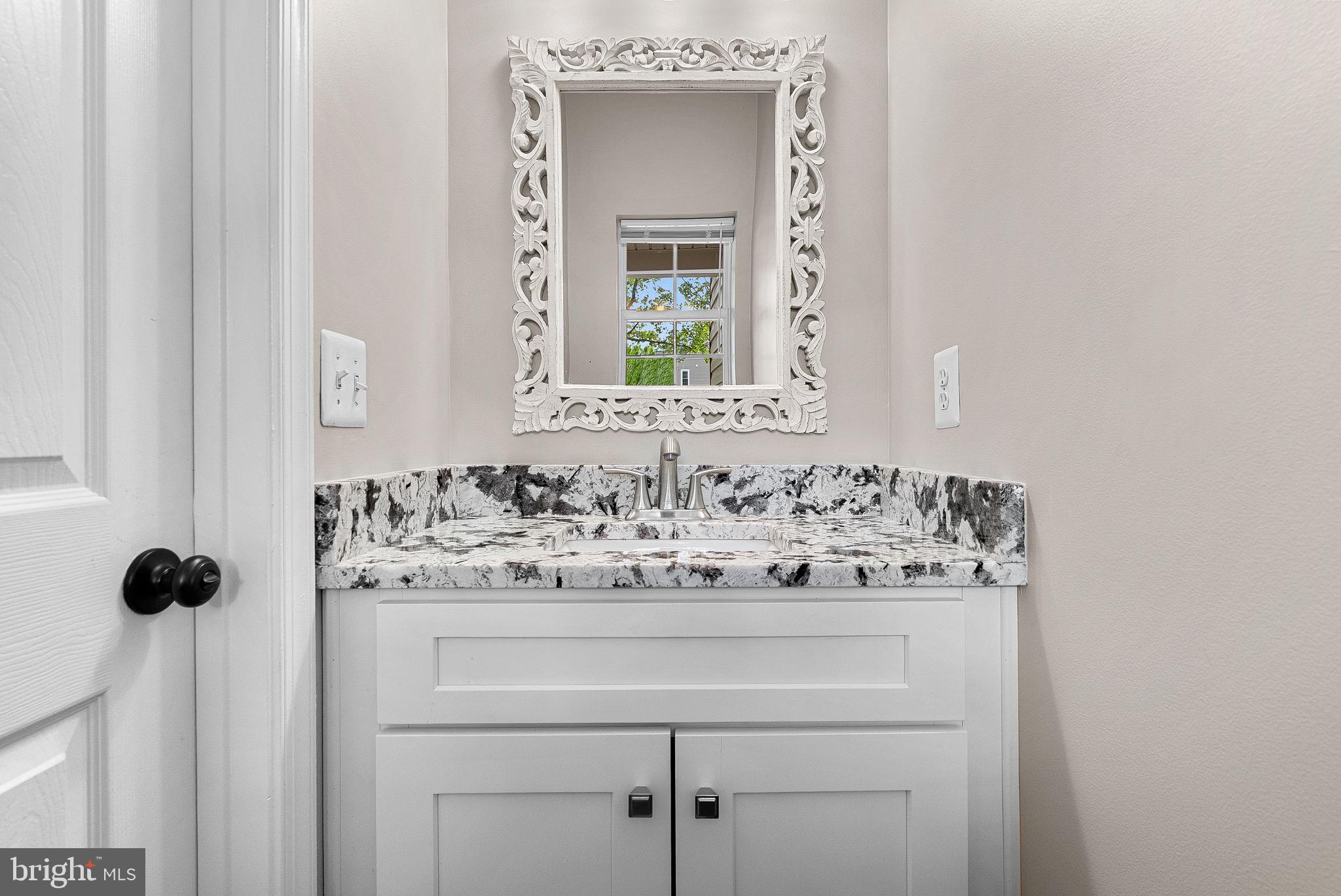 BROADLANDS - Residential