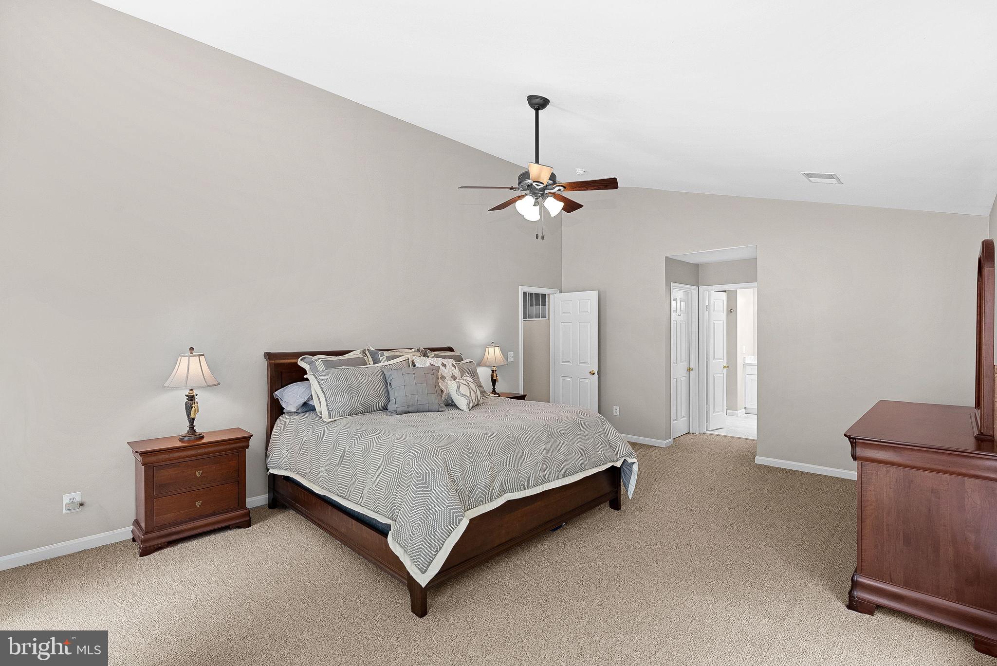 BROADLANDS - Residential