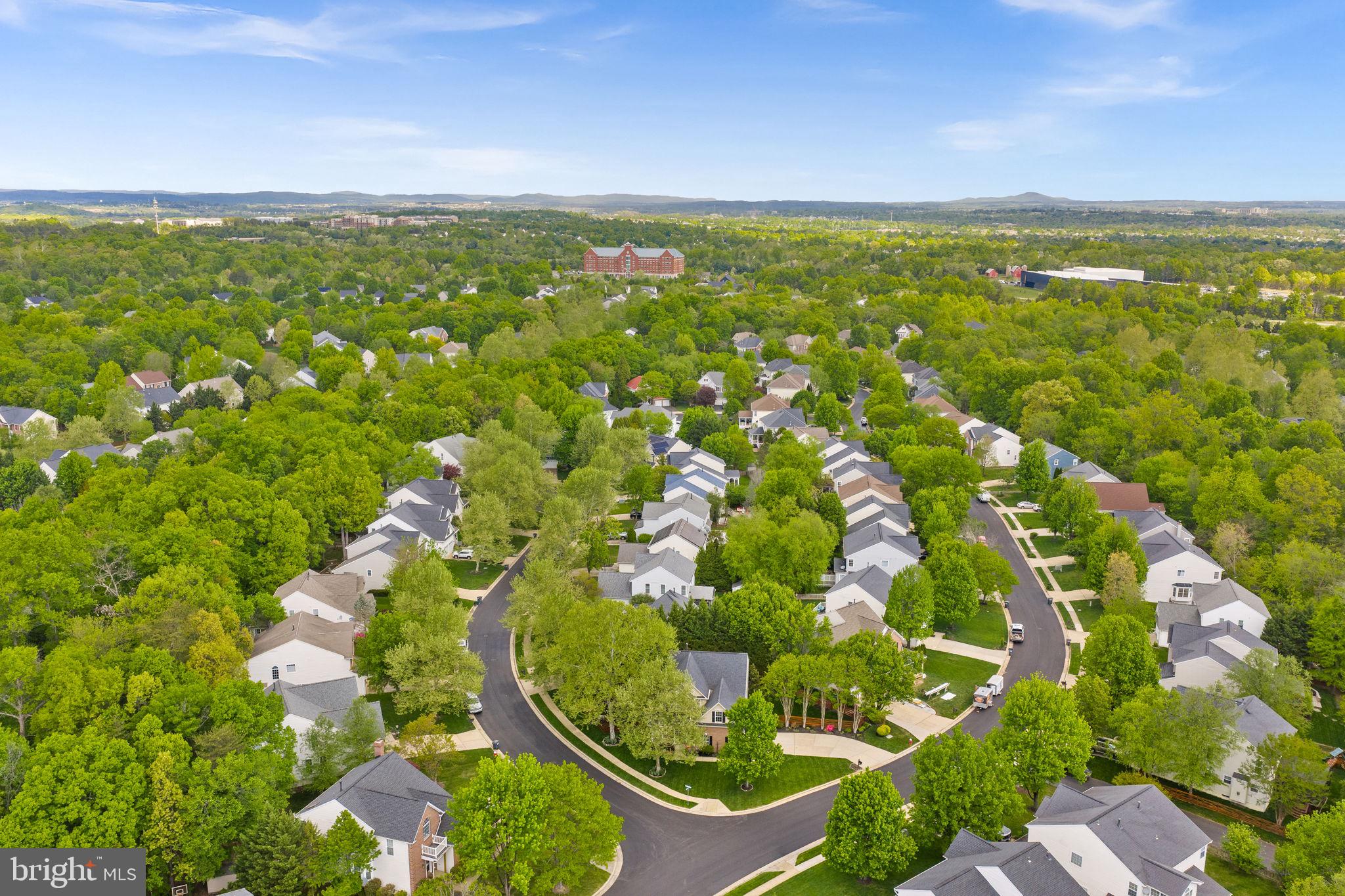 BROADLANDS - Residential