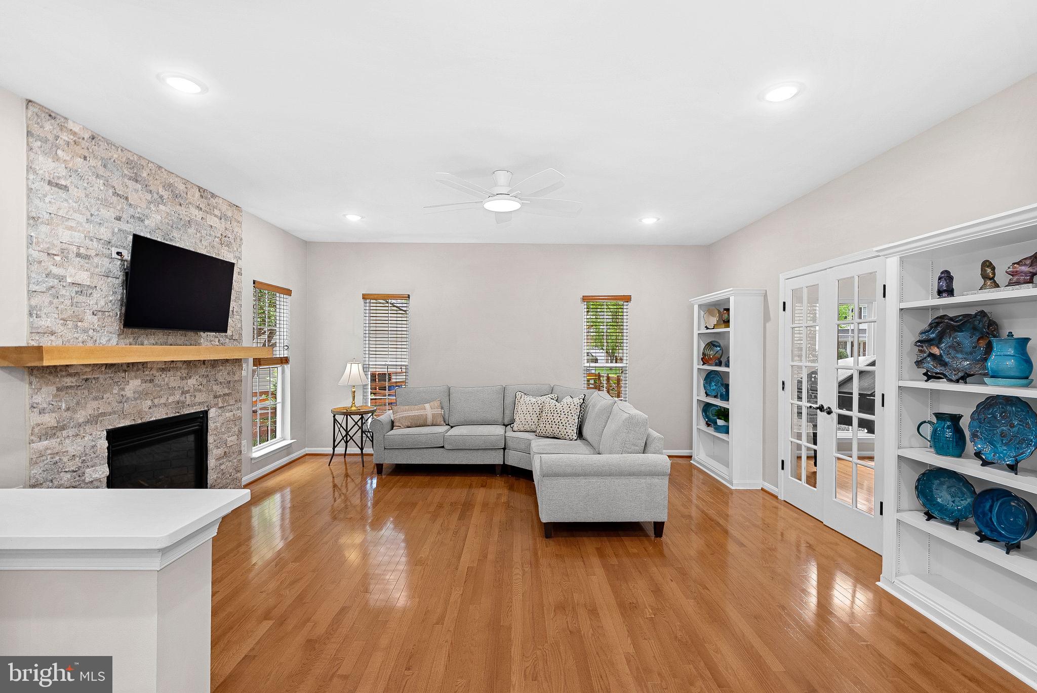 BROADLANDS - Residential