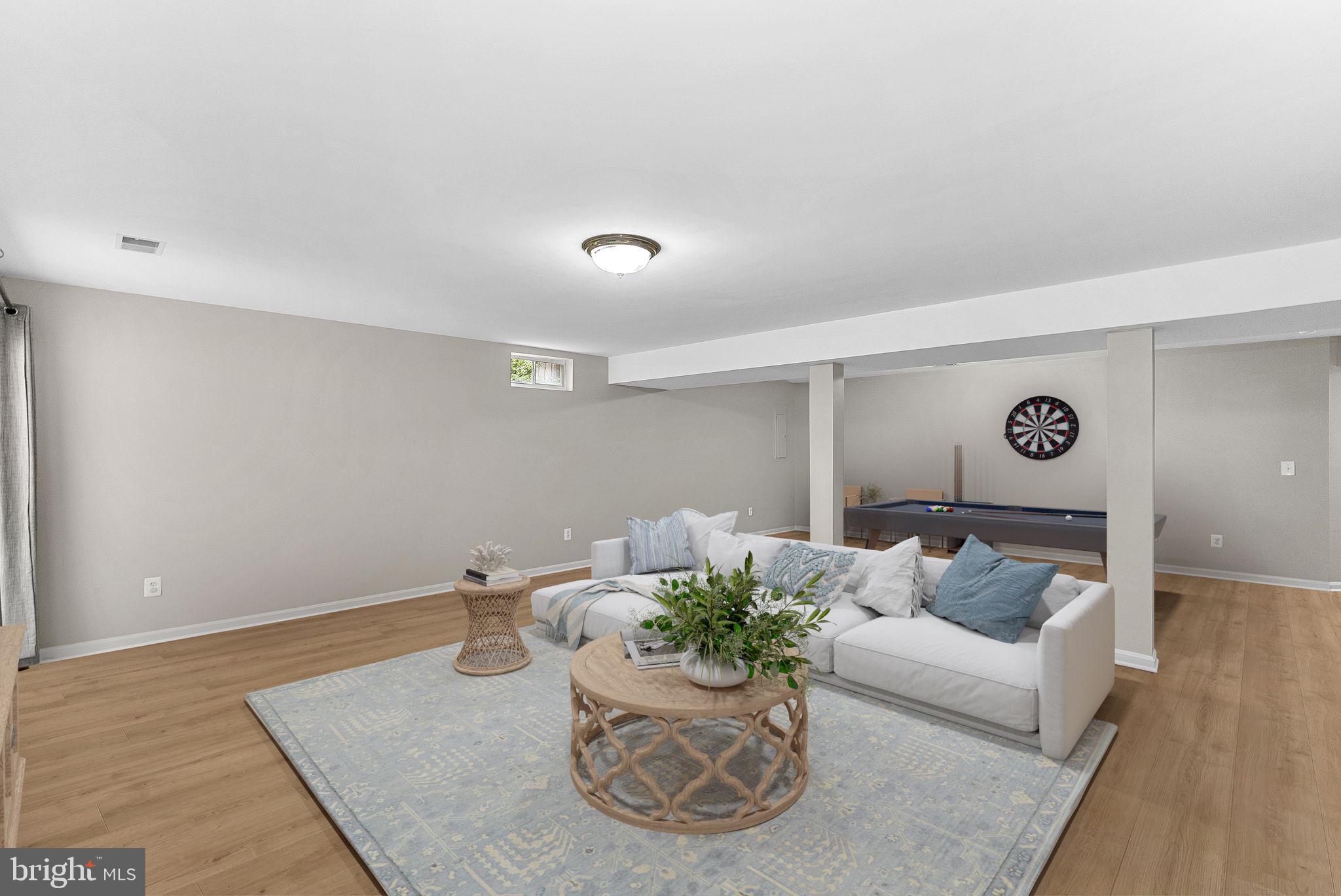 BROADLANDS - Residential