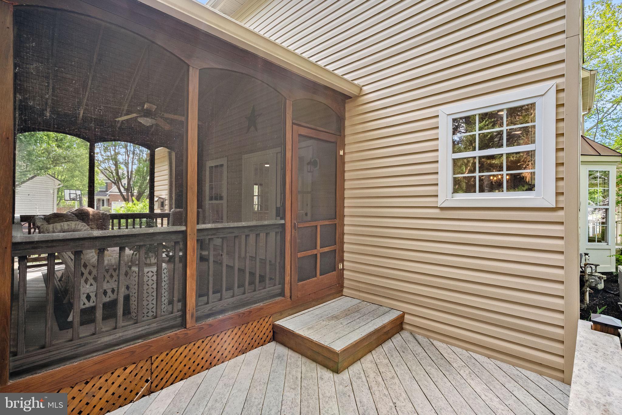 BROADLANDS - Residential