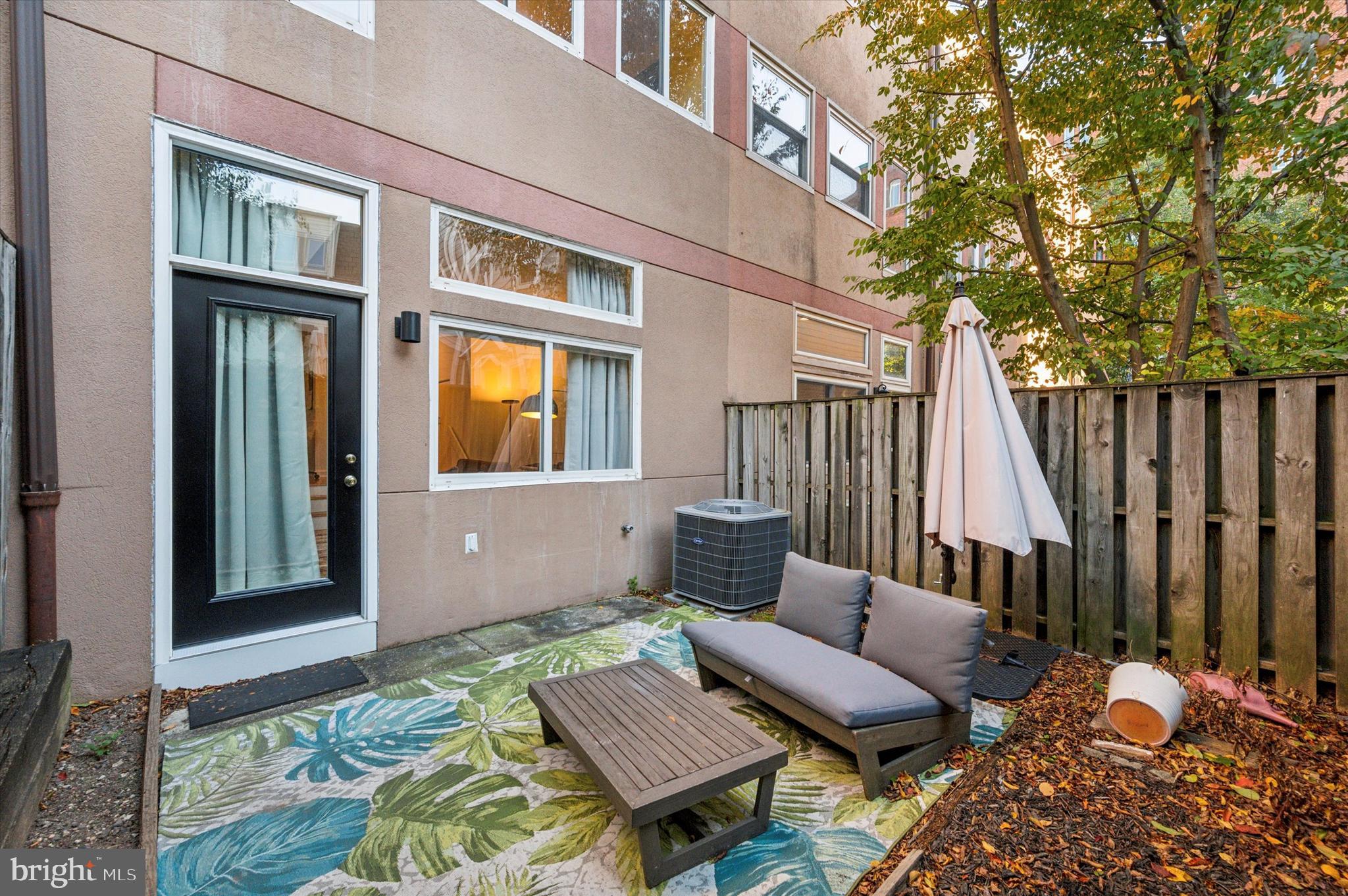 FAIRMOUNT - Residential