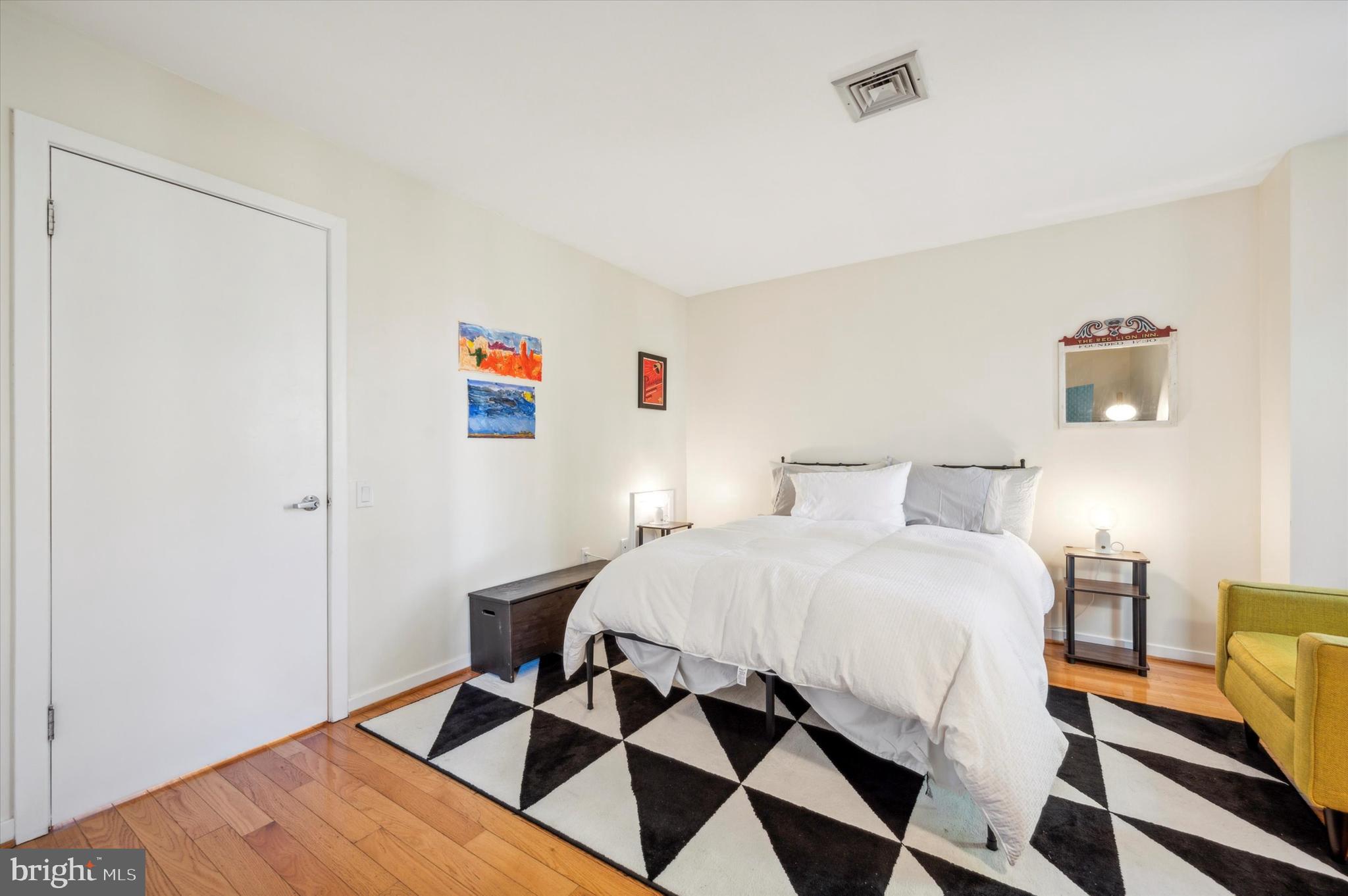 FAIRMOUNT - Residential