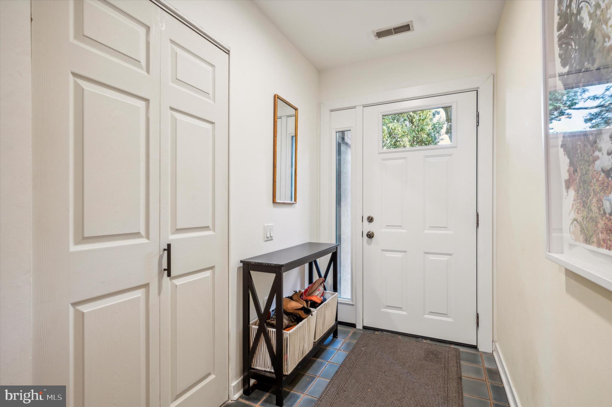 FAIRMOUNT - Residential