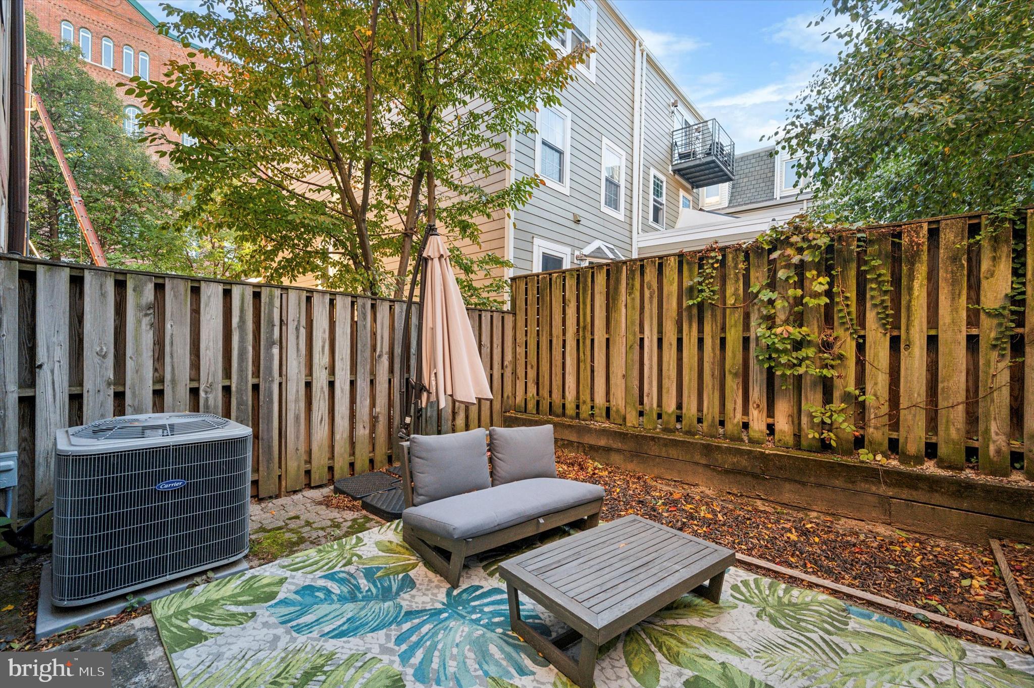 FAIRMOUNT - Residential