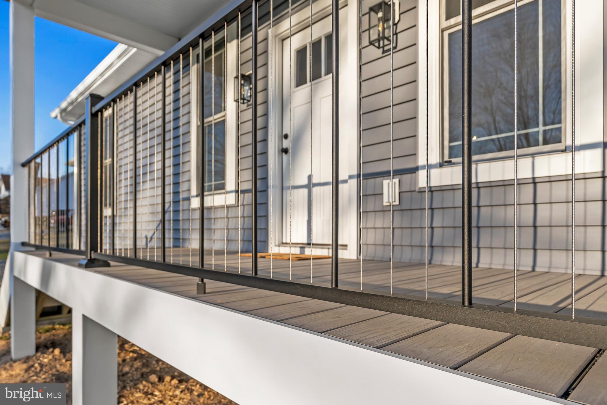 LAKE COUNTRY ESTATES - Residential