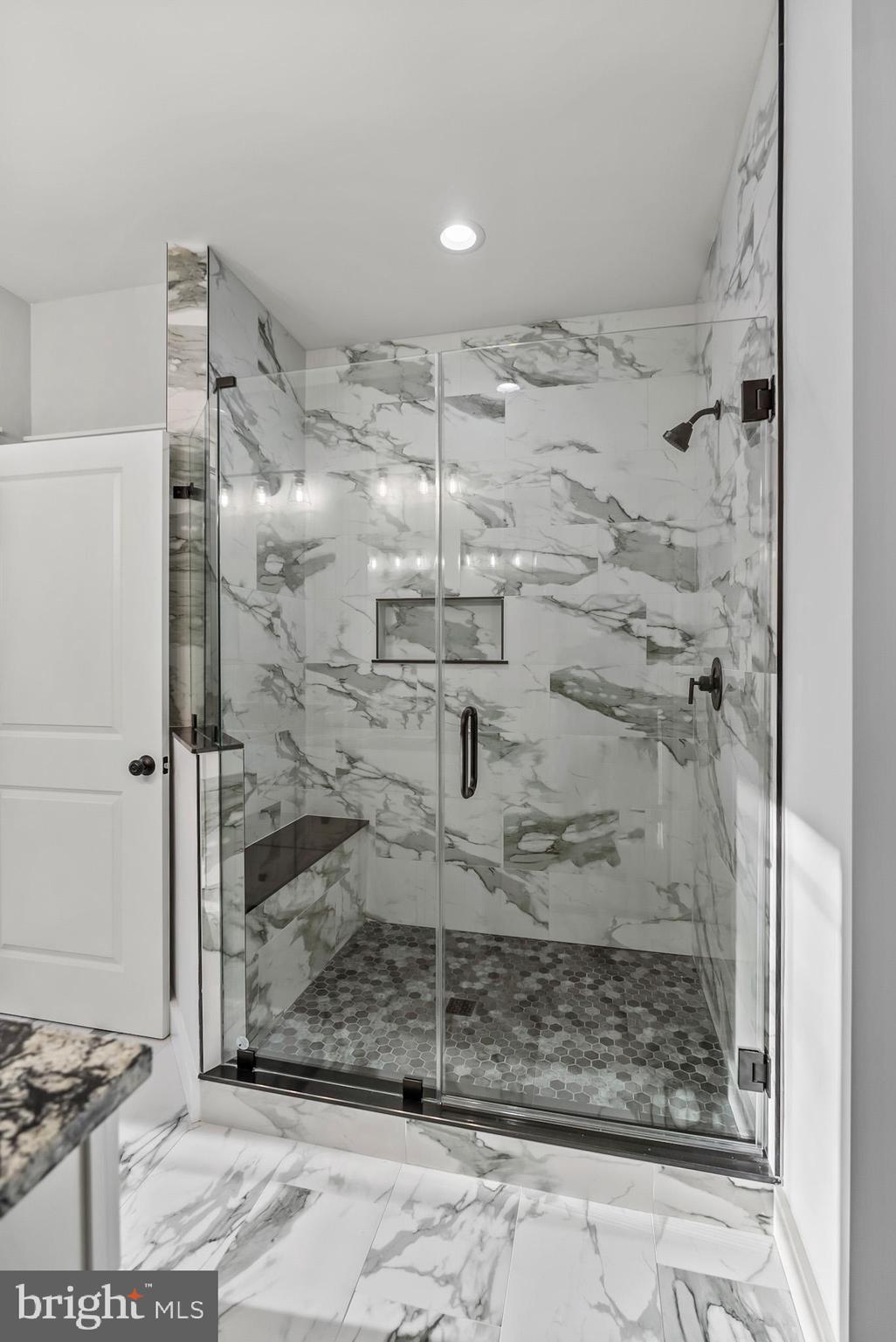 LAKE COUNTRY ESTATES - Residential