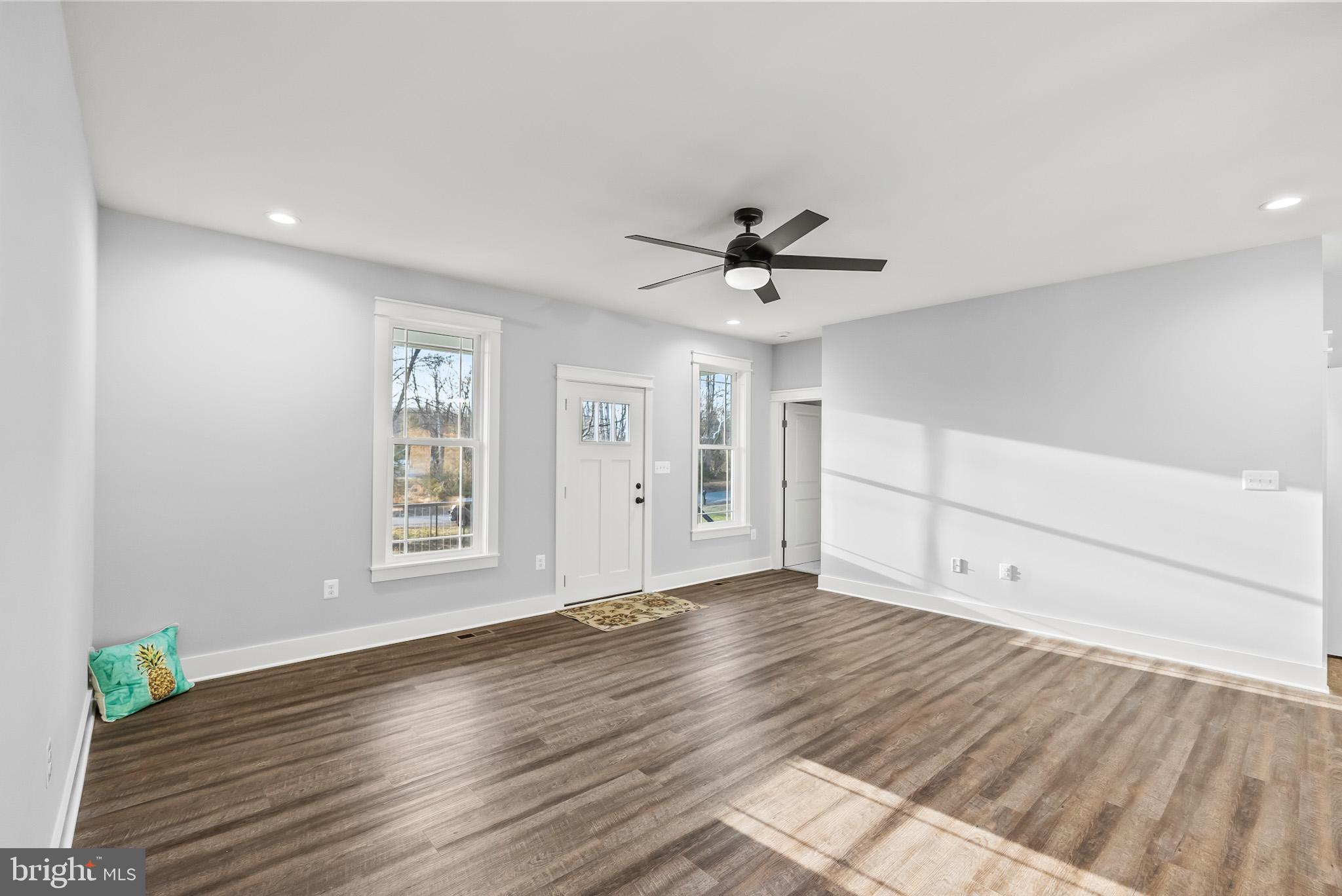 LAKE COUNTRY ESTATES - Residential