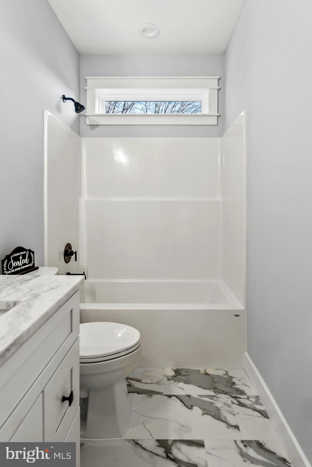 LAKE COUNTRY ESTATES - Residential