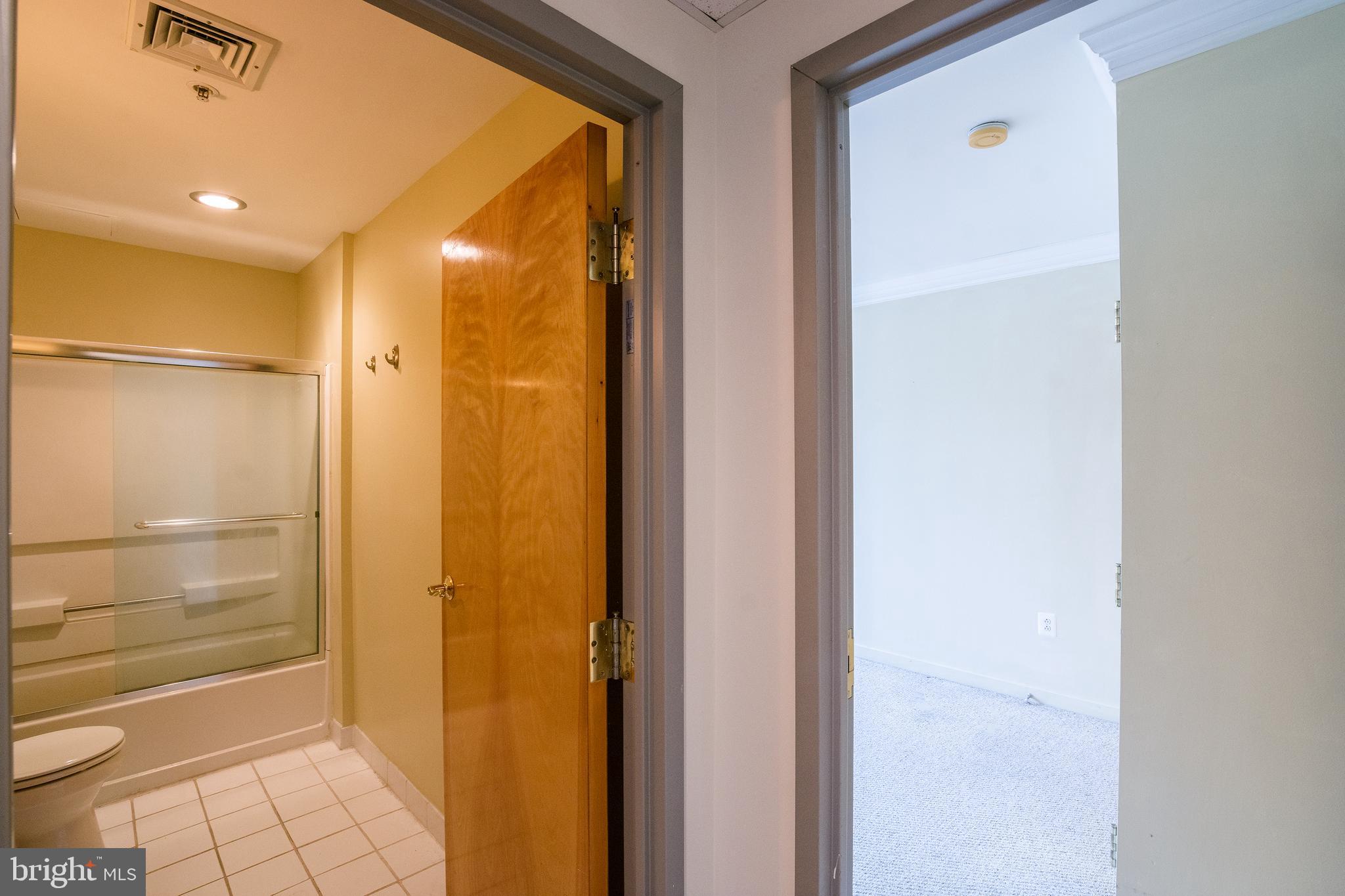 RITTENHOUSE SQUARE - Residential Lease