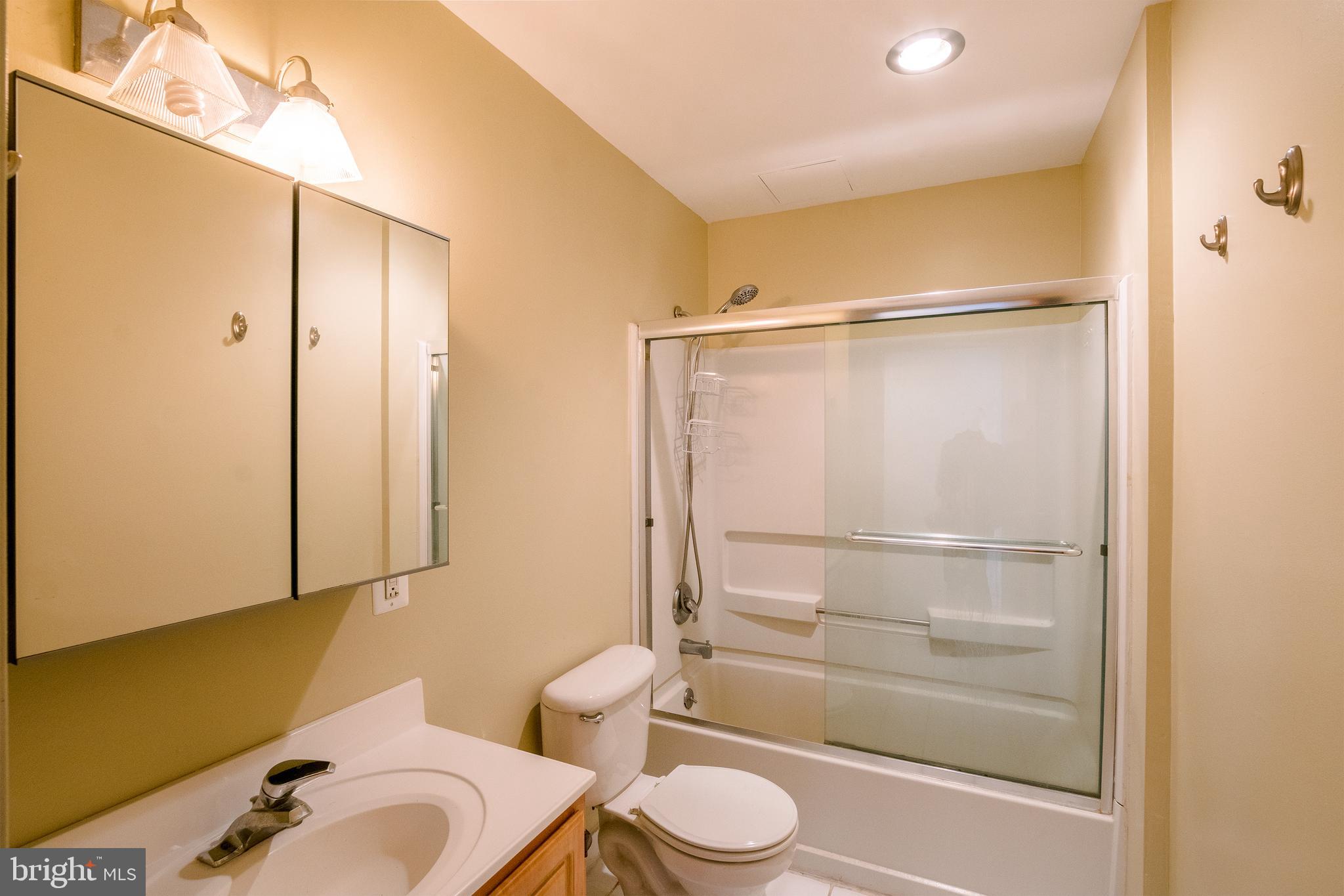 RITTENHOUSE SQUARE - Residential Lease