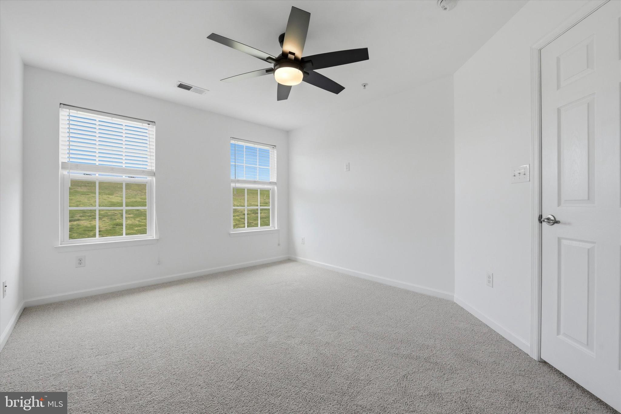 LINKS AT INNISCRONE - Residential