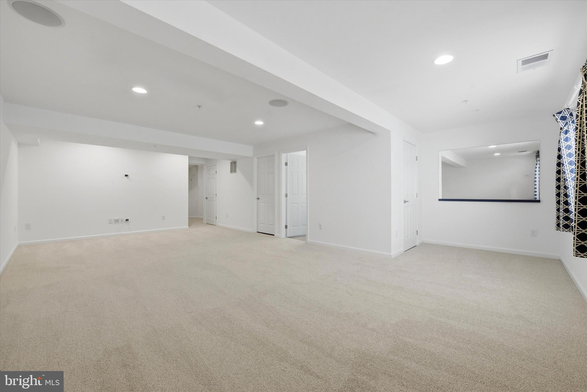 LINKS AT INNISCRONE - Residential