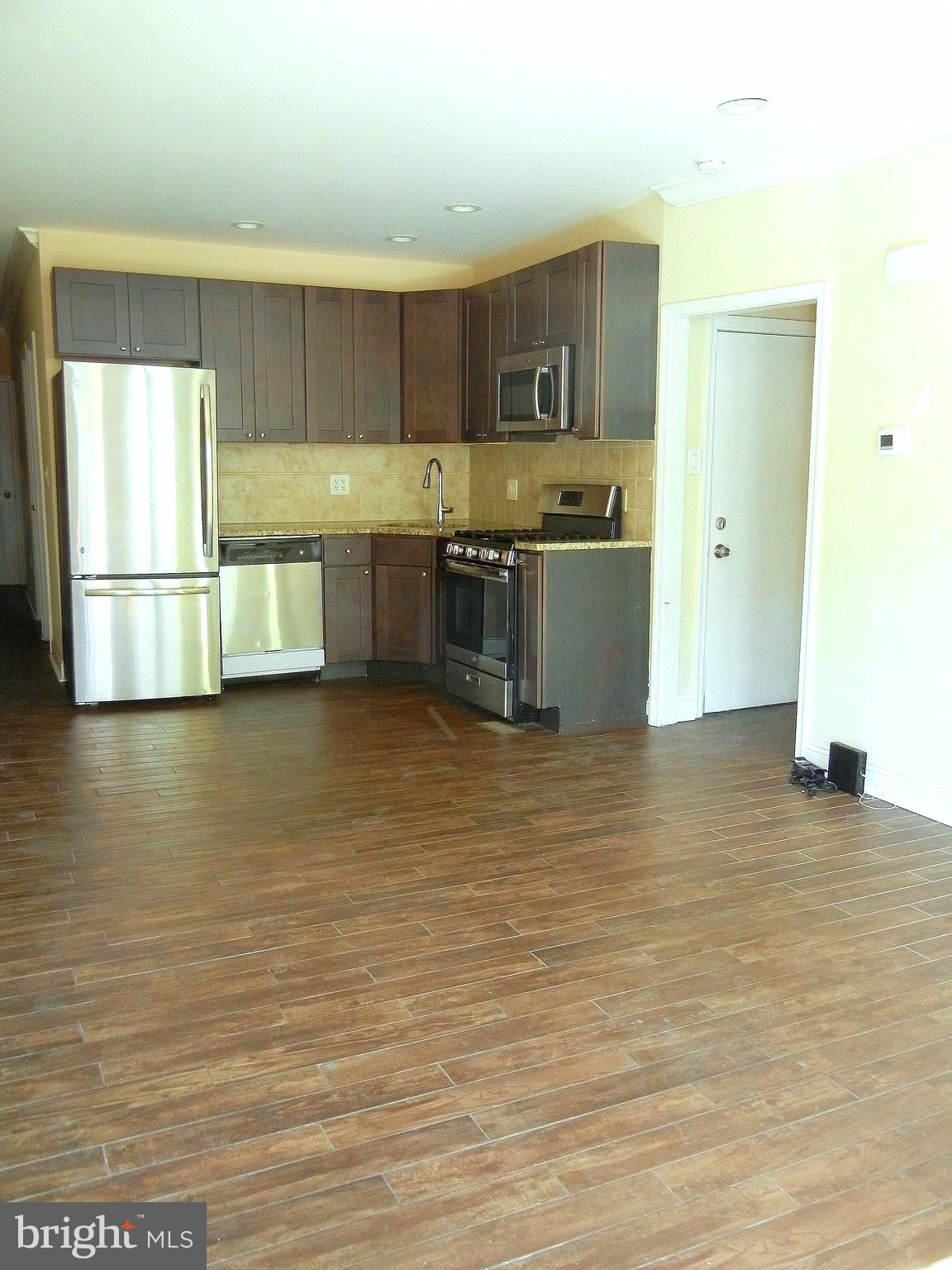 EAST PASSYUNK CROSSING - Residential Lease