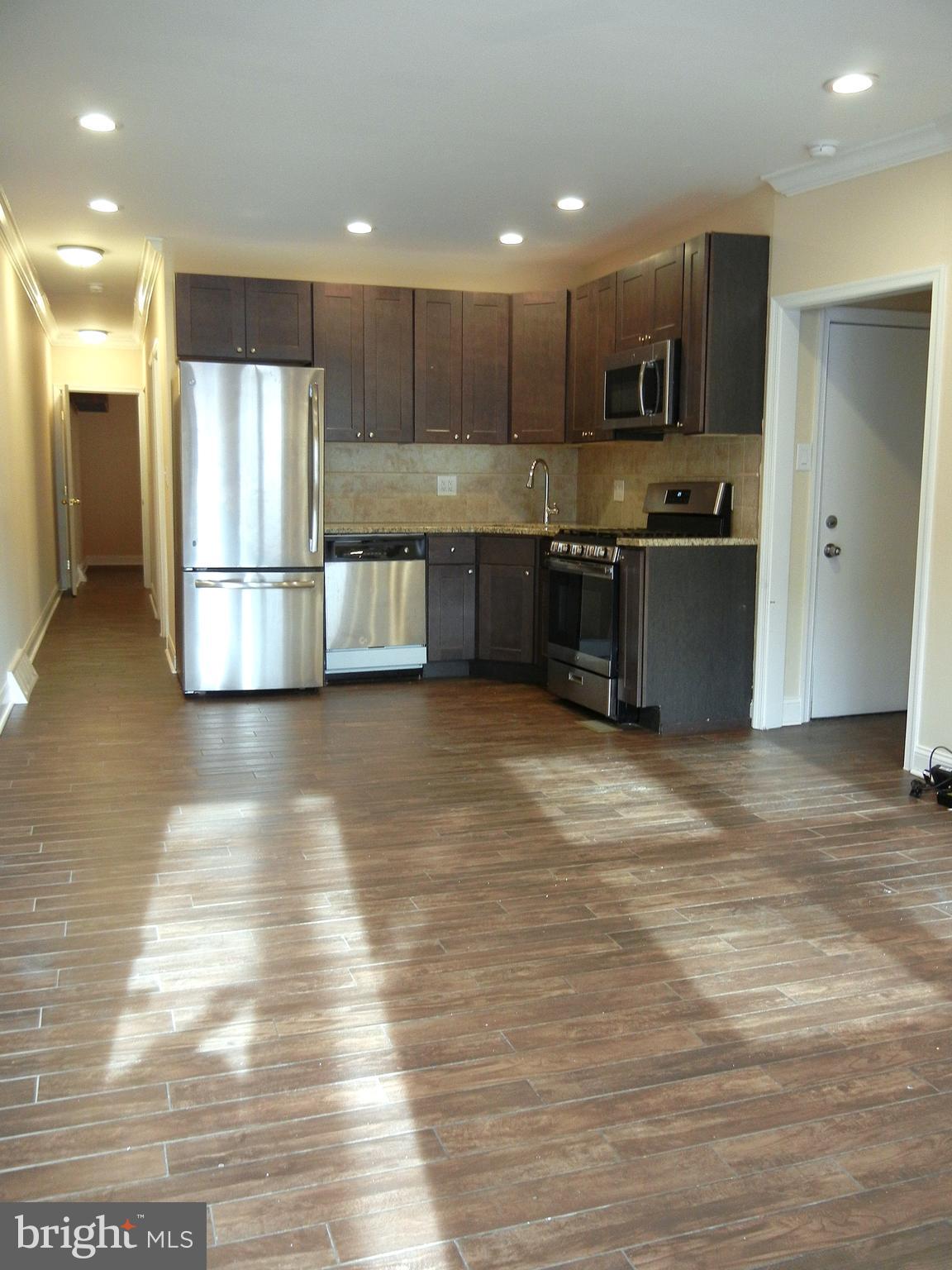 EAST PASSYUNK CROSSING - Residential Lease