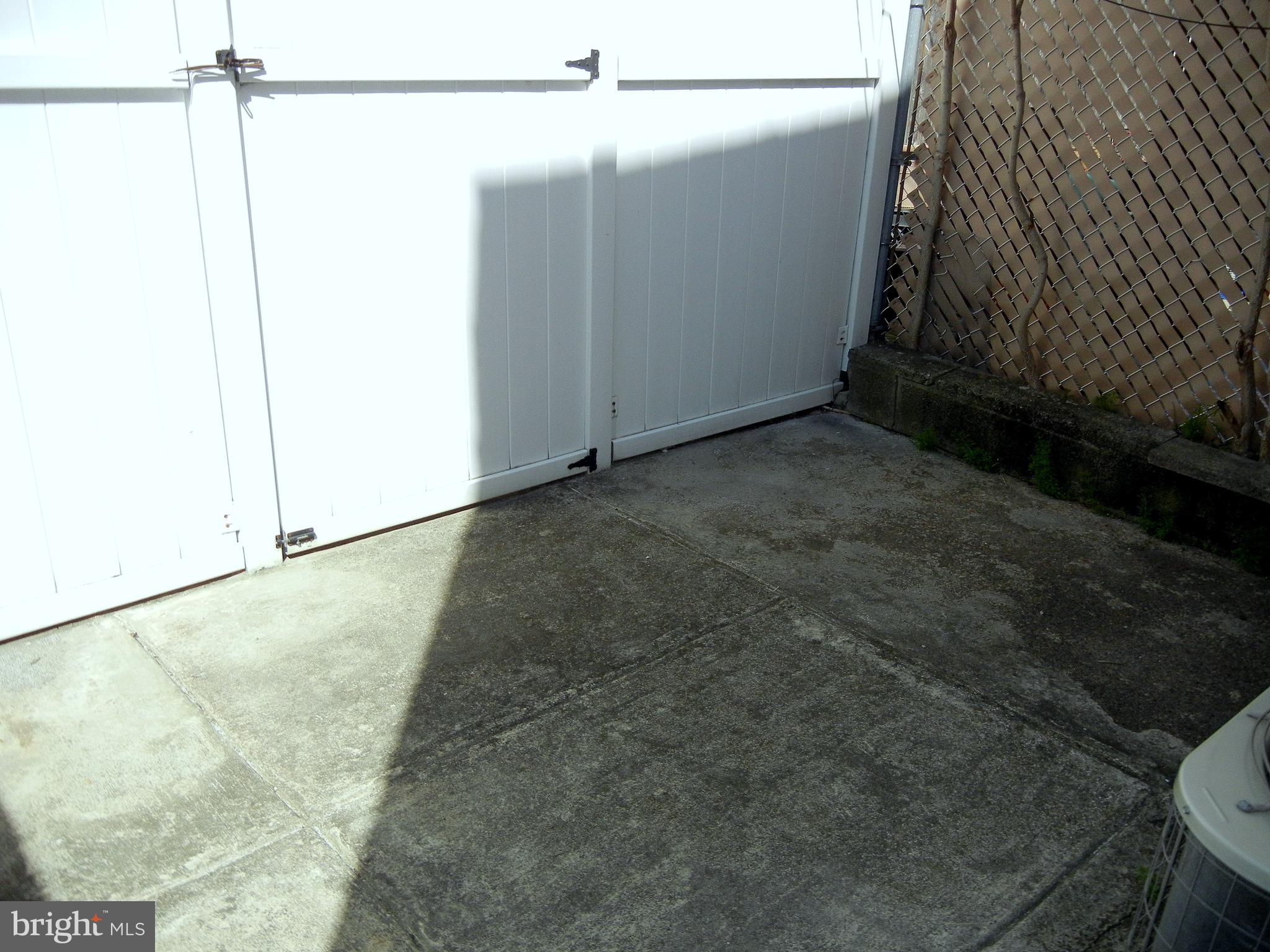 EAST PASSYUNK CROSSING - Residential Lease