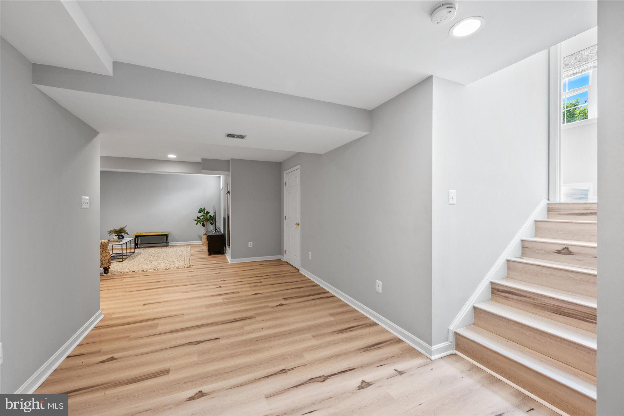 KINGS BRIDGE - Residential