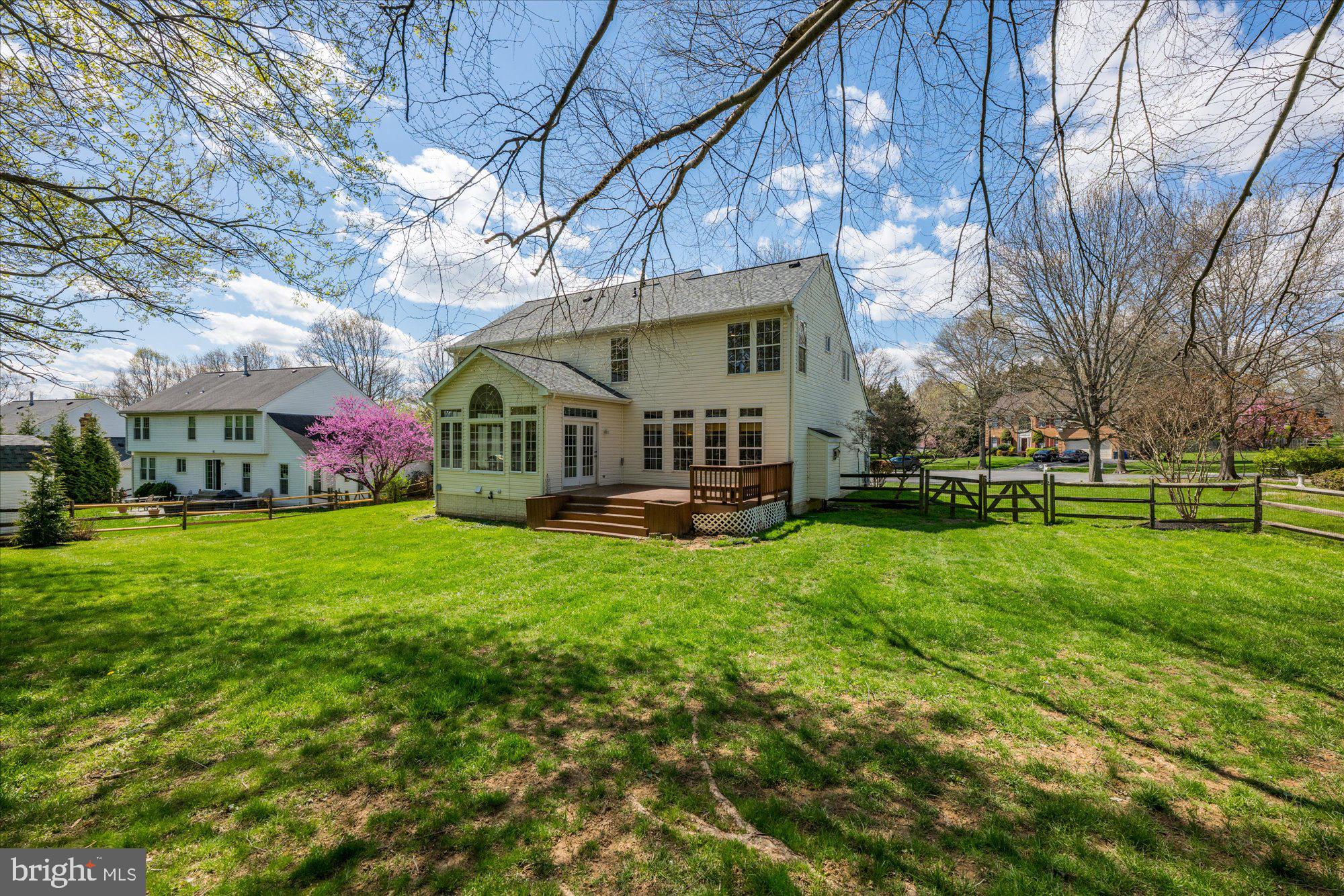 KINGS BRIDGE - Residential