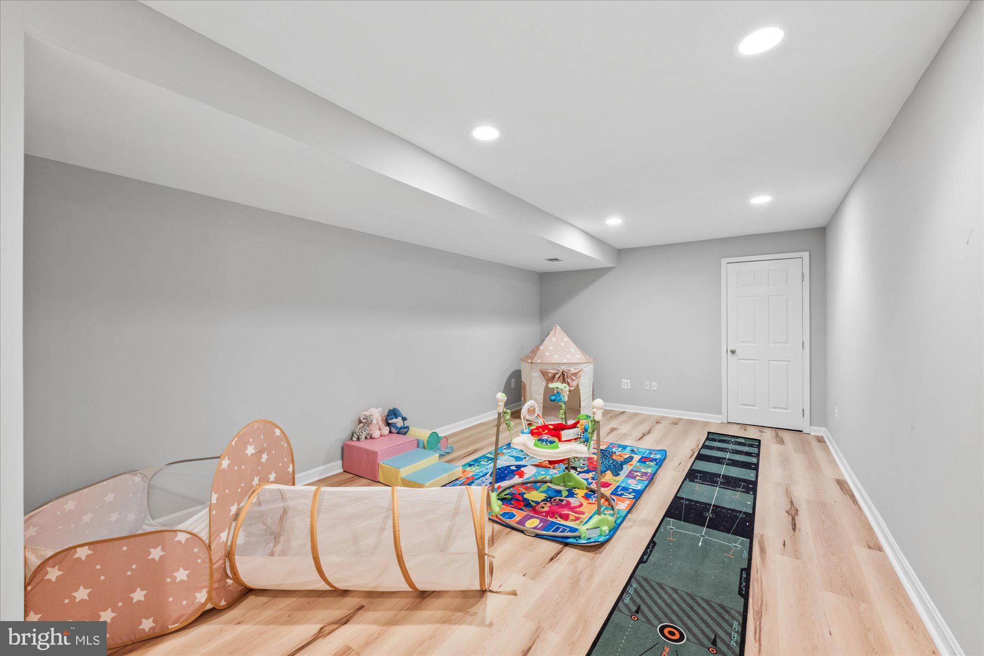 KINGS BRIDGE - Residential