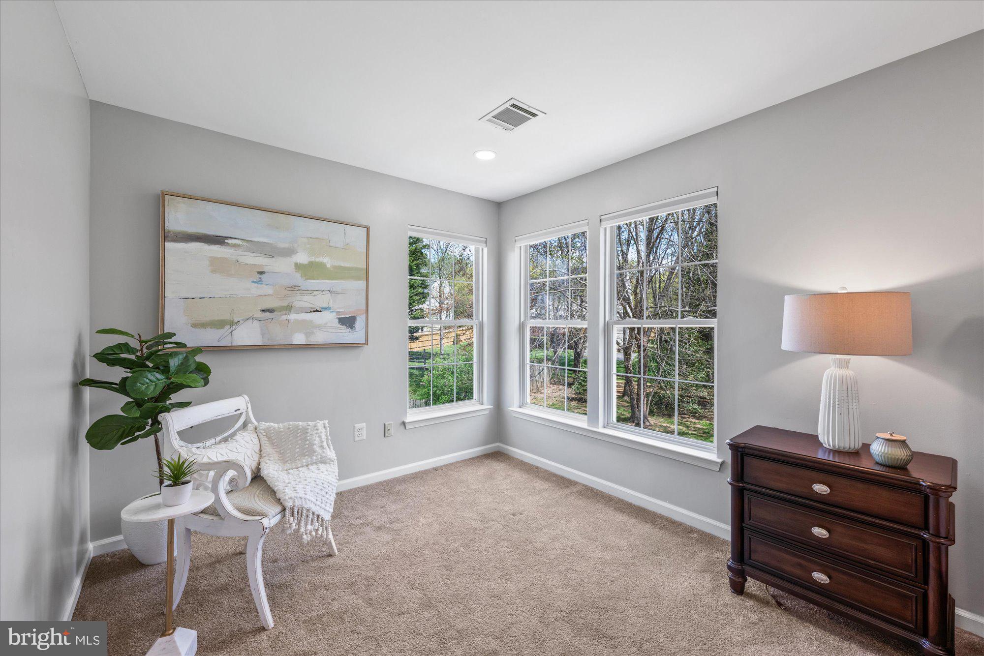 KINGS BRIDGE - Residential