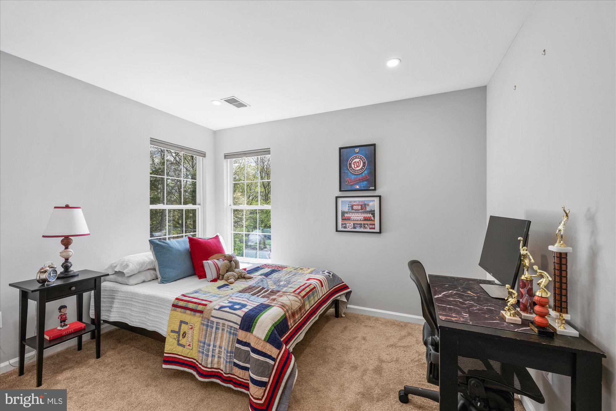 KINGS BRIDGE - Residential