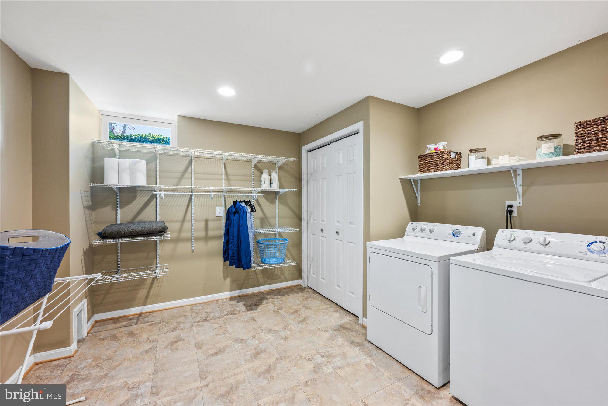 KINGS BRIDGE - Residential