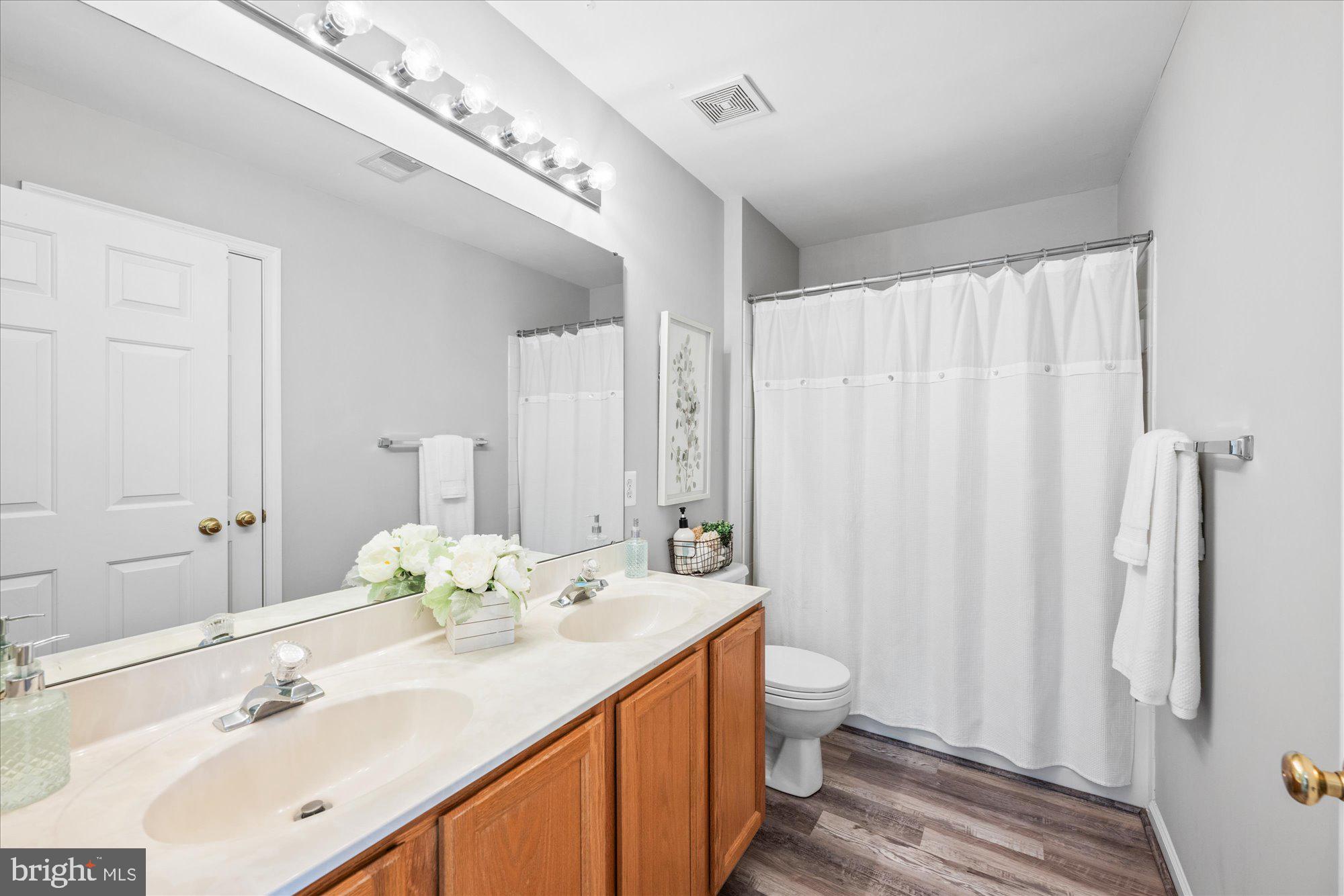 KINGS BRIDGE - Residential