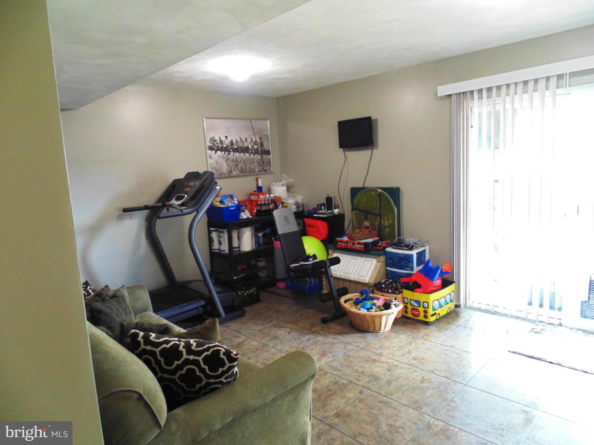 LEE'S RIDGE - Residential Lease