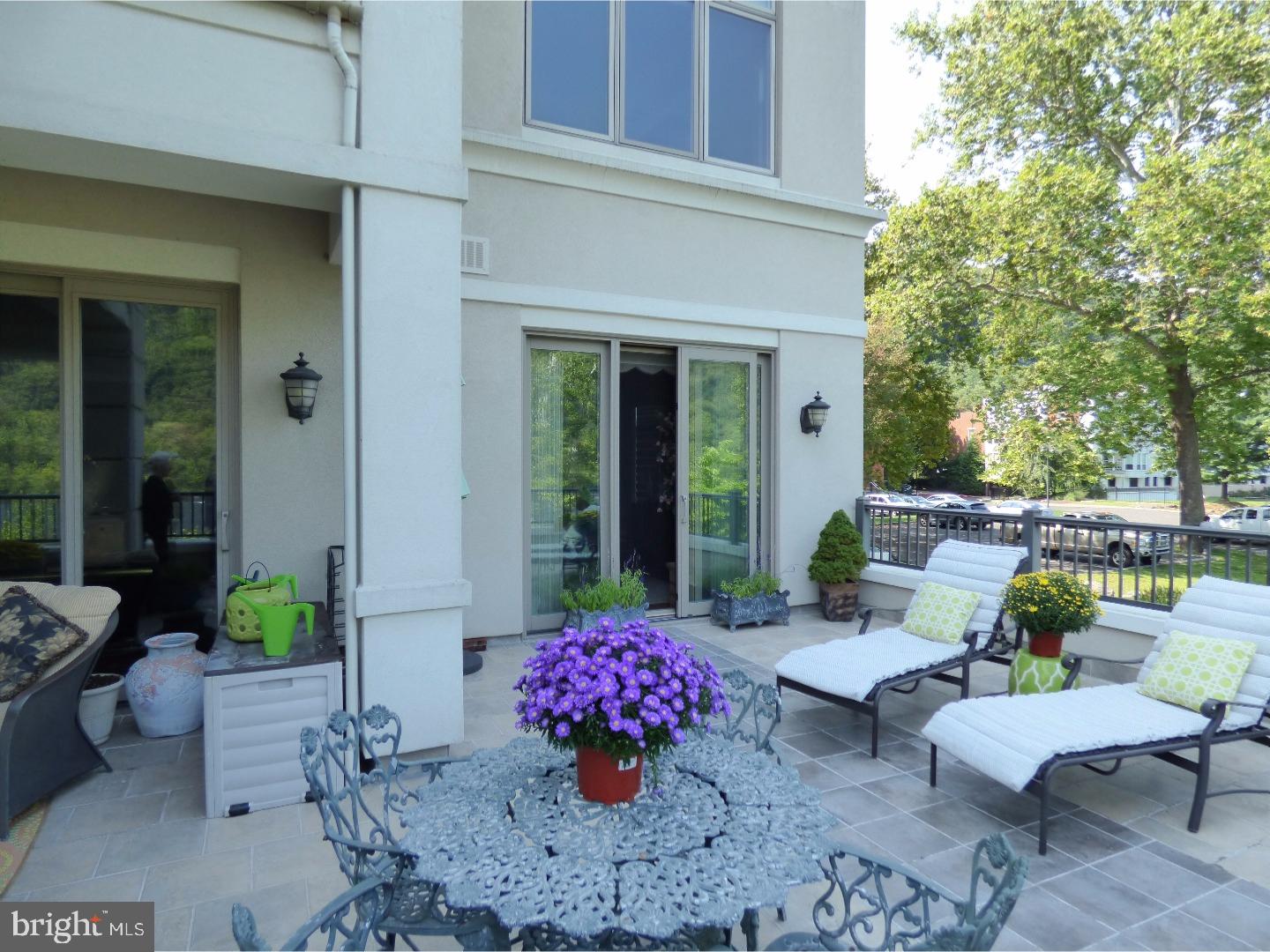 WATERVIEW PLACE - Residential