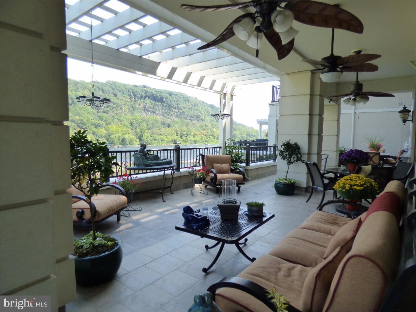 WATERVIEW PLACE - Residential