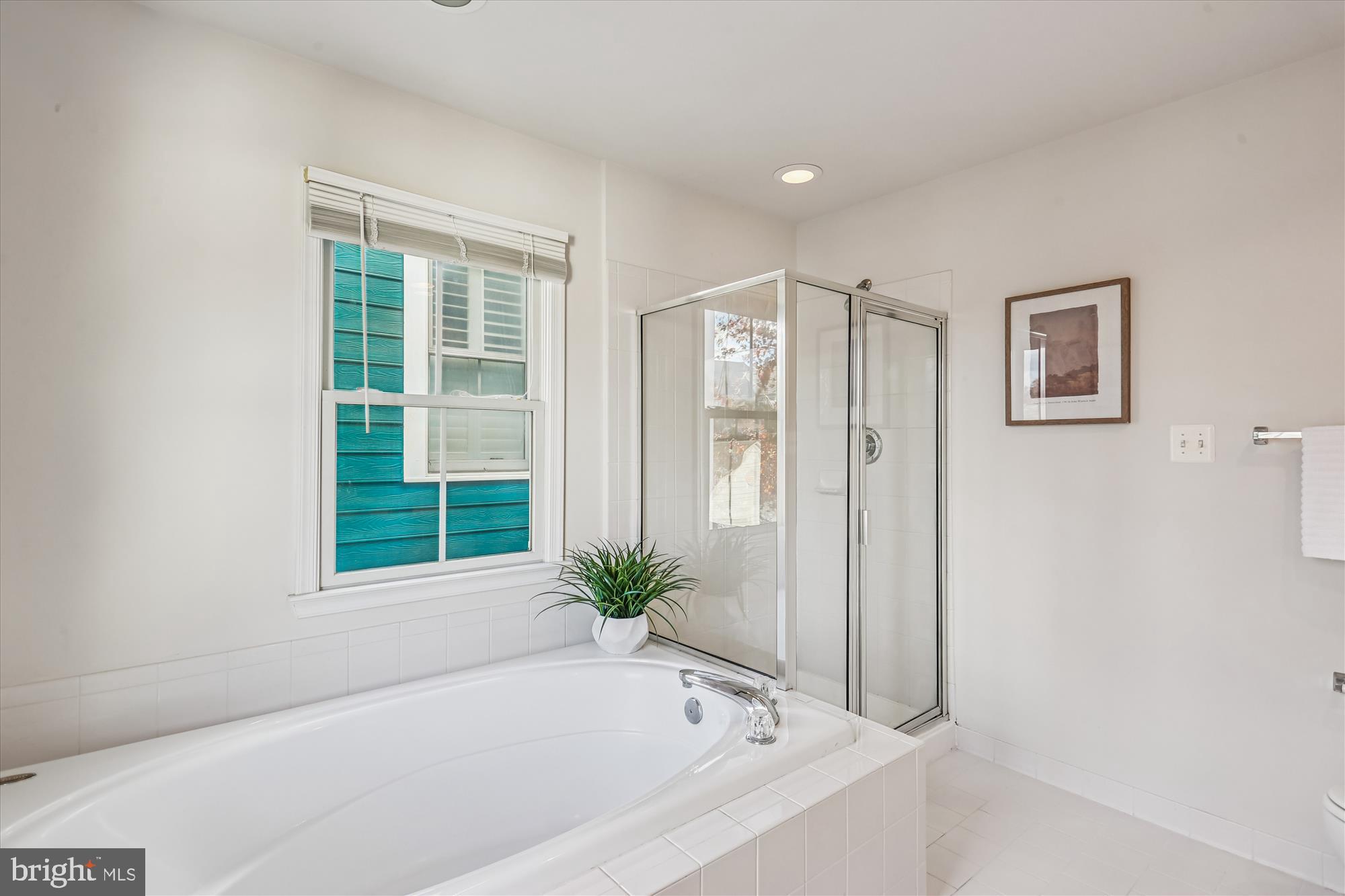 LAKELANDS - Residential