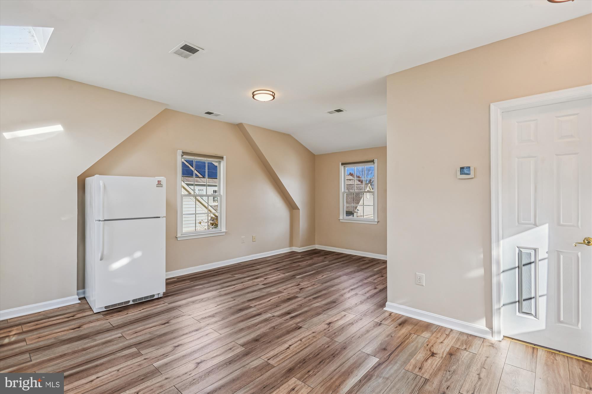 LAKELANDS - Residential