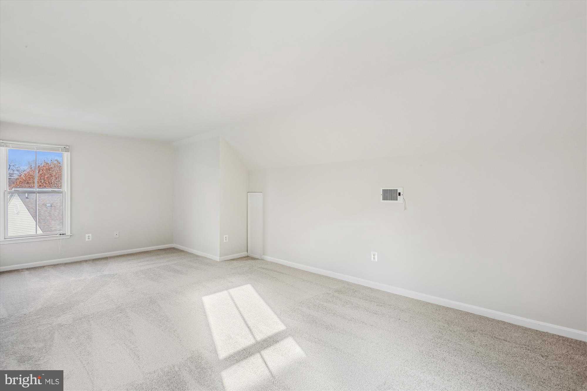 LAKELANDS - Residential