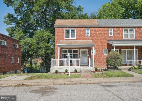 Townhouse For Sale - 4810 Kimberleigh Road<br/> BALTIMORE, MD 21212