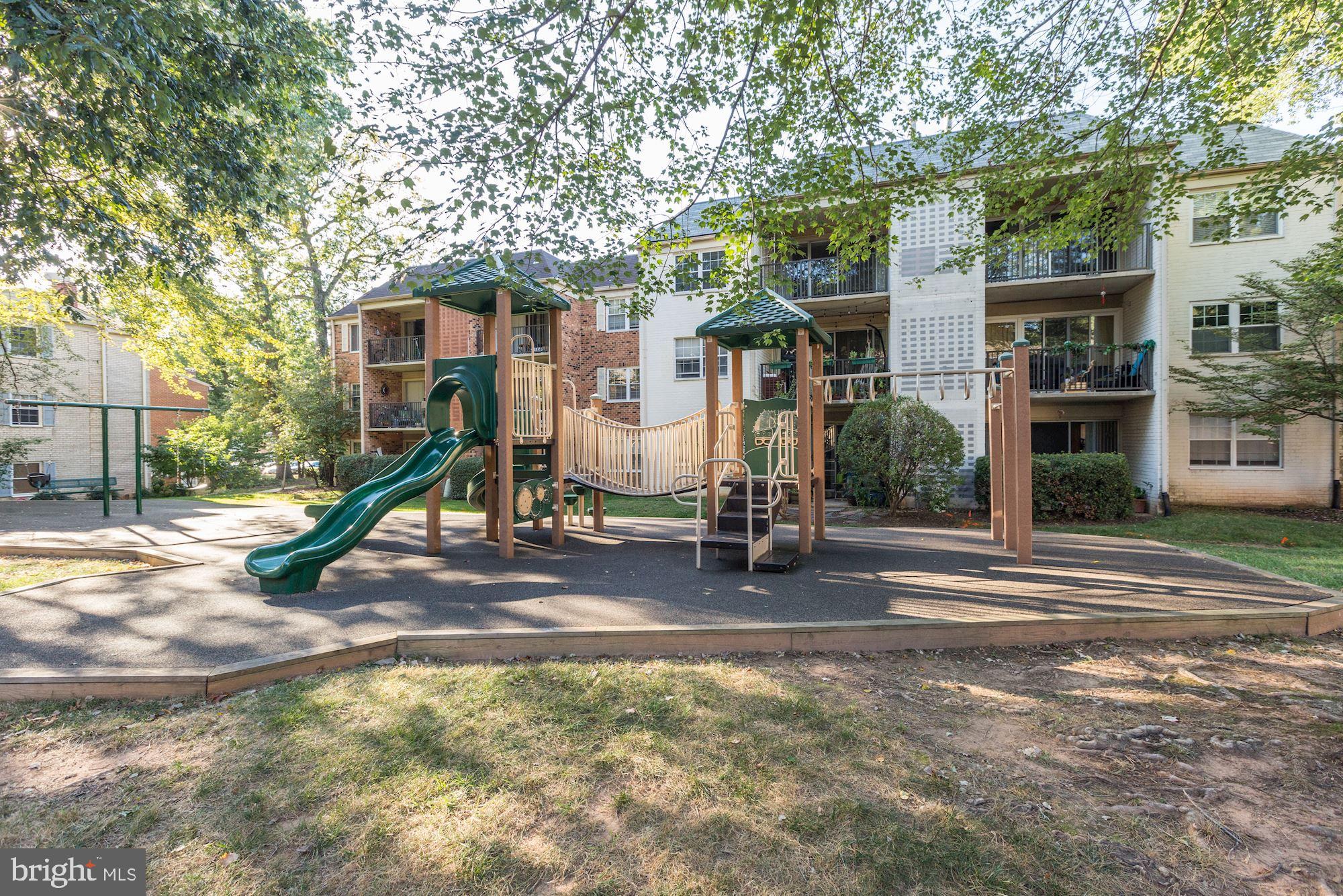 PLYMOUTH GARDENS - Residential