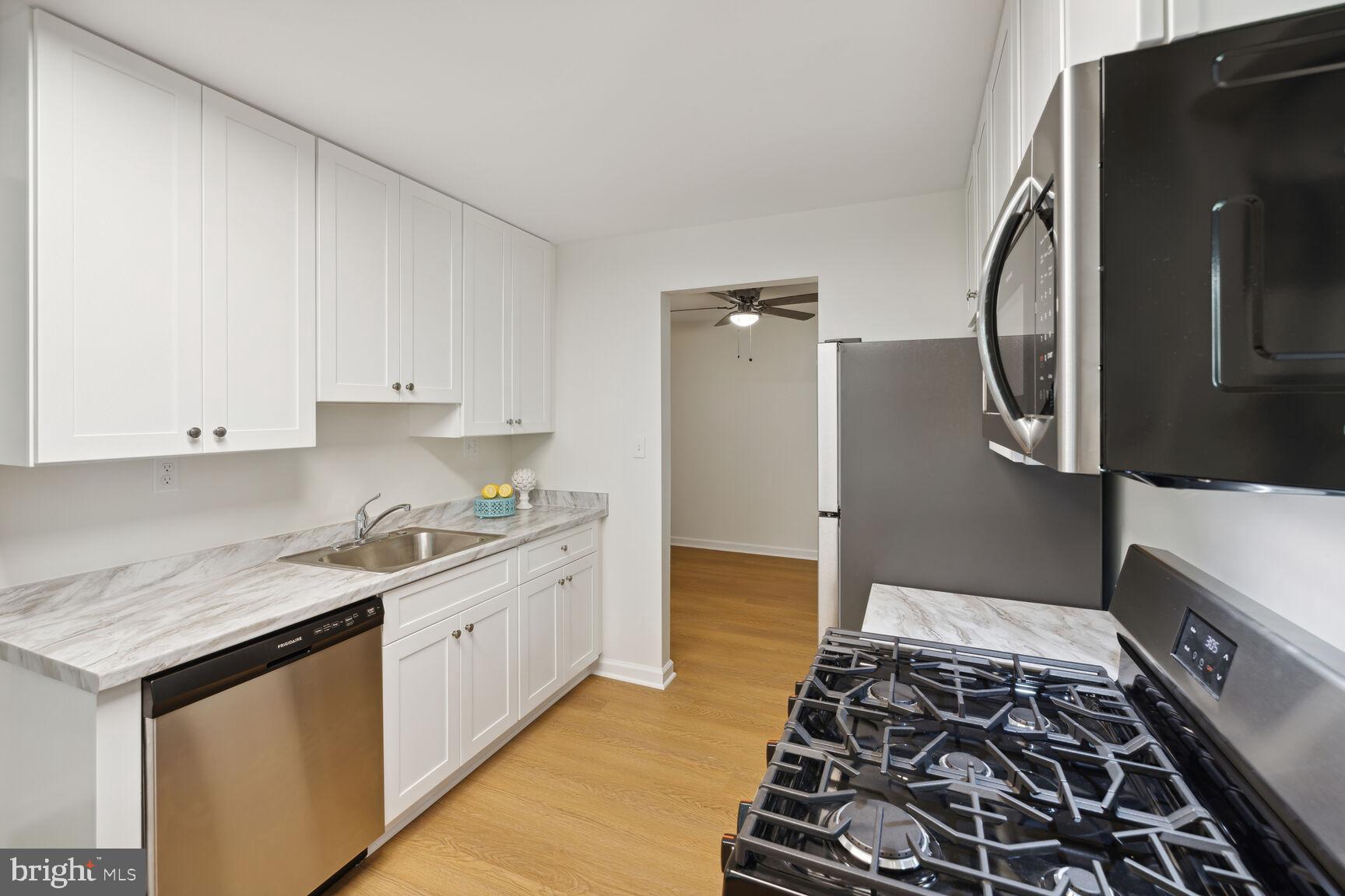 PLYMOUTH GARDENS - Residential