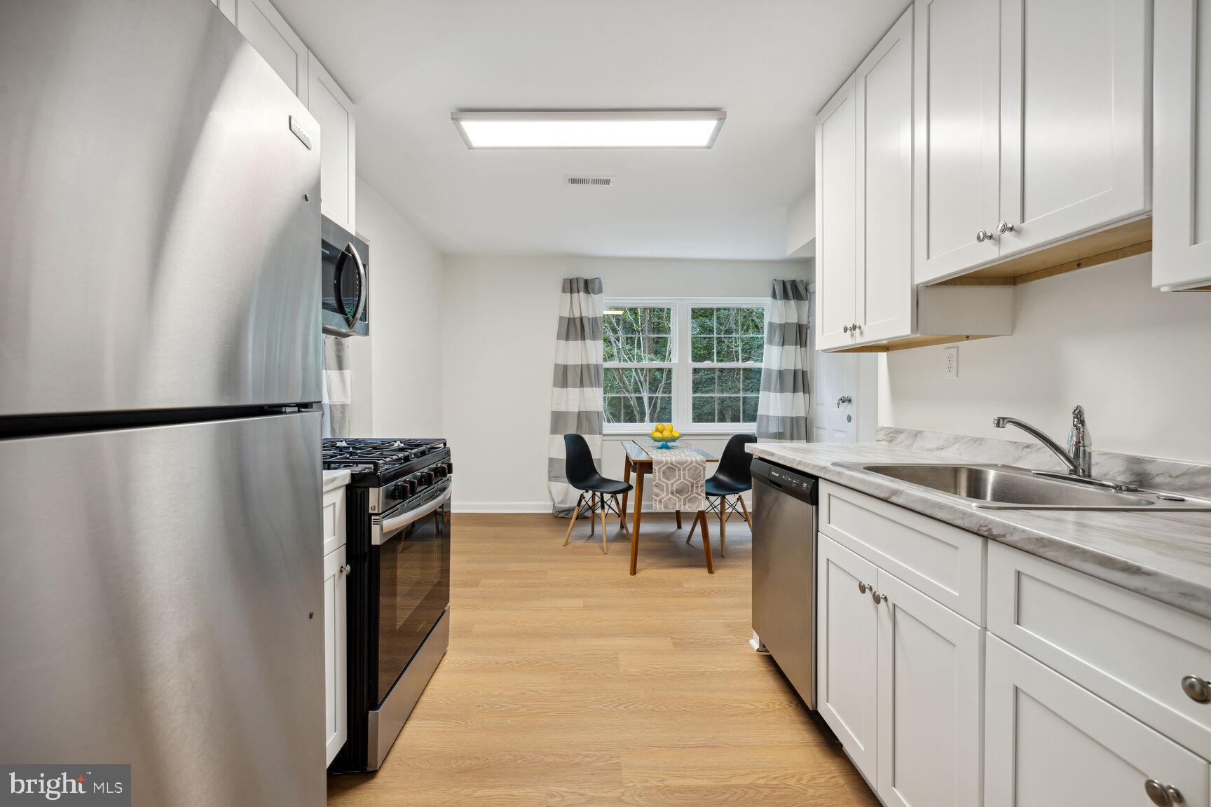 PLYMOUTH GARDENS - Residential