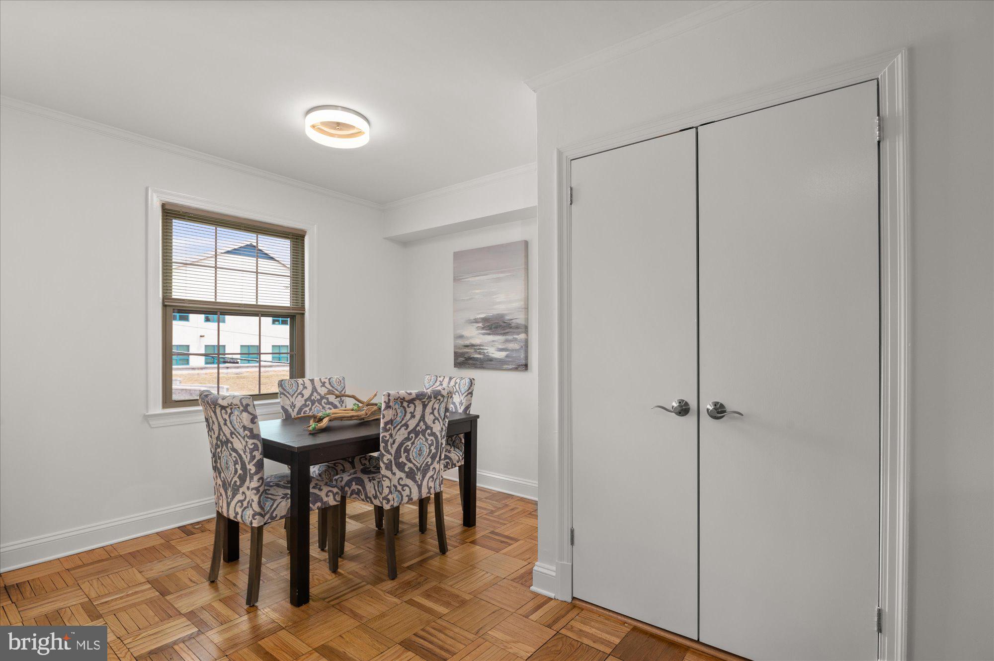 CAMBRIDGE COURTS - Residential