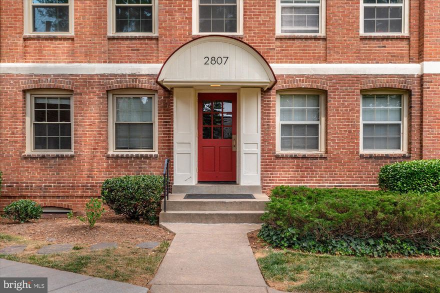 NEW LISTING! OH SUN 6/25 2PM-4PM! Welcome to Cambridge Courts Condominium. Recently refreshed, this beautiful 2BR/1BA condo has been fully painted and features newly refinished parquet wood floors throughout. Convenience is at its finest with a full-size washer/dryer located in-unit. The windows have been recently replaced and fill the space with abundant natural light, providing a bright and airy atmosphere. The updated kitchen features modern appliances, sleek countertops, and ample cabinet space. Living room features a cozy fireplace, adding warmth and character to the space. The bathroom showcases contemporary fixtures and finishes. Storage needs are taken care of with an additional storage space available in the basement of the building. Parking is a breeze with plenty of space in the condo lot as well as on-street parking options. Pet friendly! Low monthly condo fee includes water/sewer, common area and exterior maintenance, lawn maintenance, master insurance, management, reserve funds and snow/trash removal. Nestled in a prime location, this community is just 1.1 miles from the Clarendon Metro station, offering seamless access to transportation. Explore the vibrant neighborhood and discover an array of shops, restaurants, bike/walking paths, and entertainment options close by. Commute with ease into Washington, D.C. via Route 50, taking advantage of the excellent connectivity this location provides. Don't miss the opportunity to make this impeccable Cambridge Courts condo your new home. Schedule a showing today and experience the epitome of modern living in Arlington.