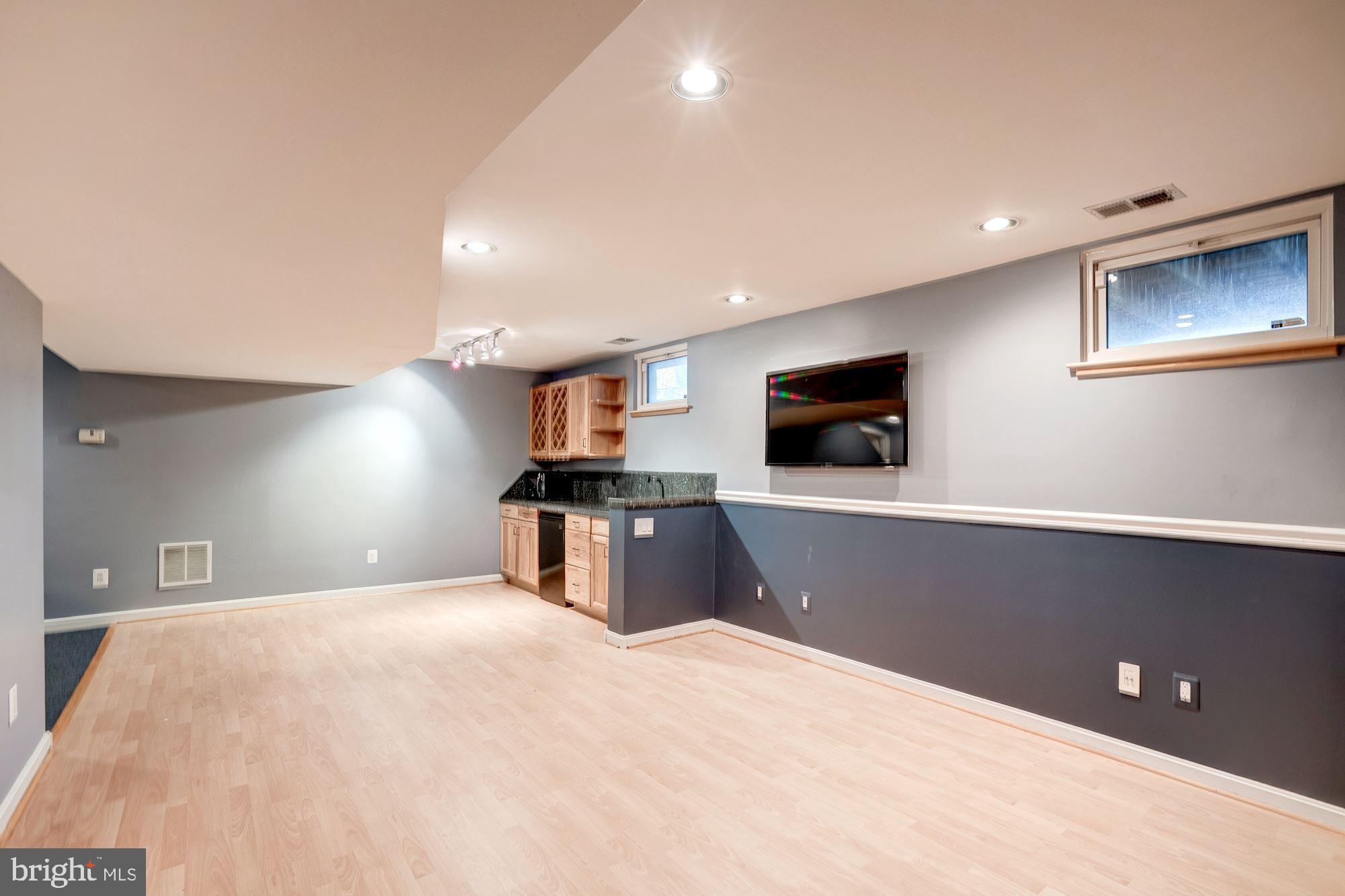 BRADLEY ACRES - Residential