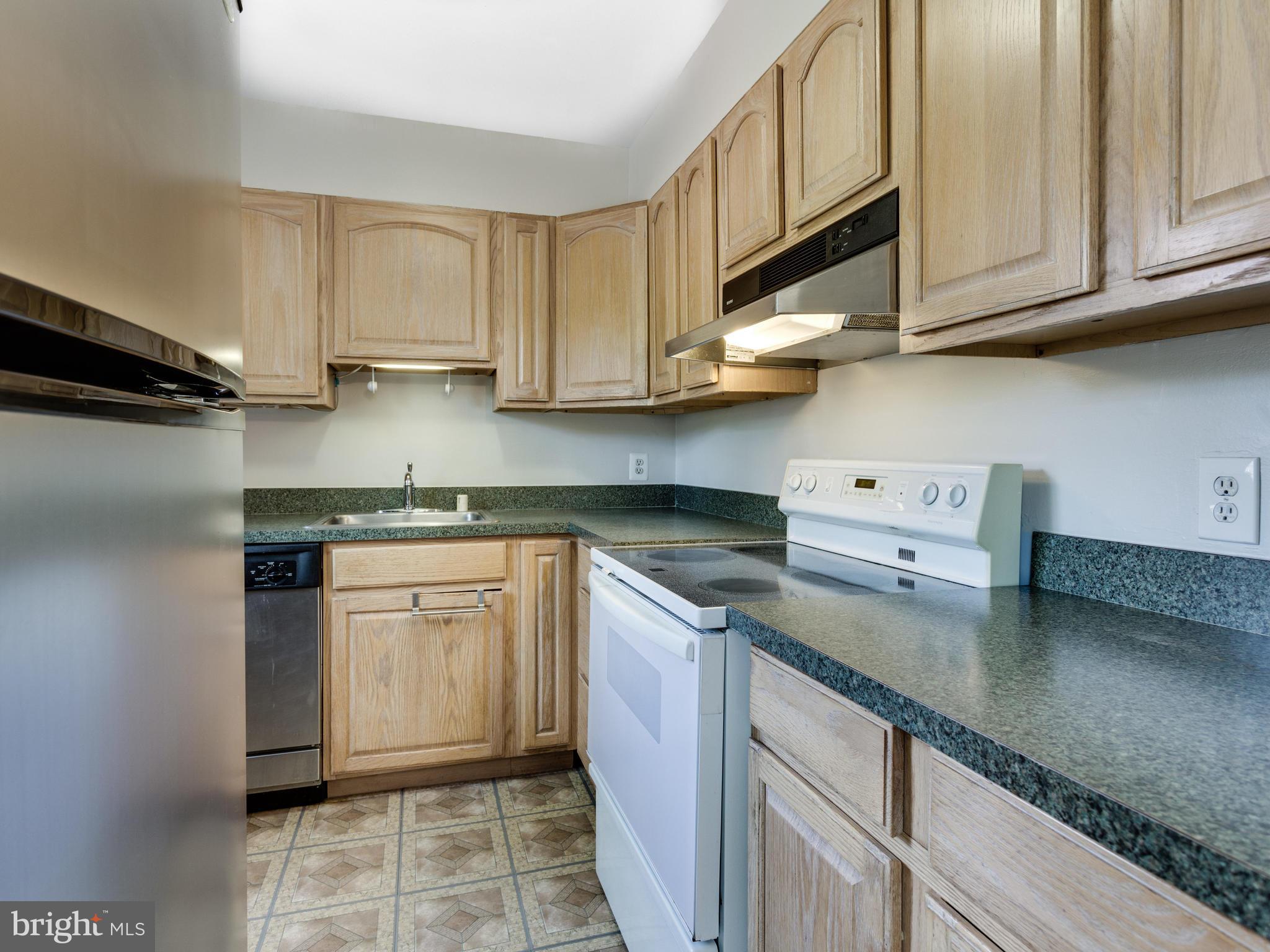 FAIRLINGTON COMMONS - Residential