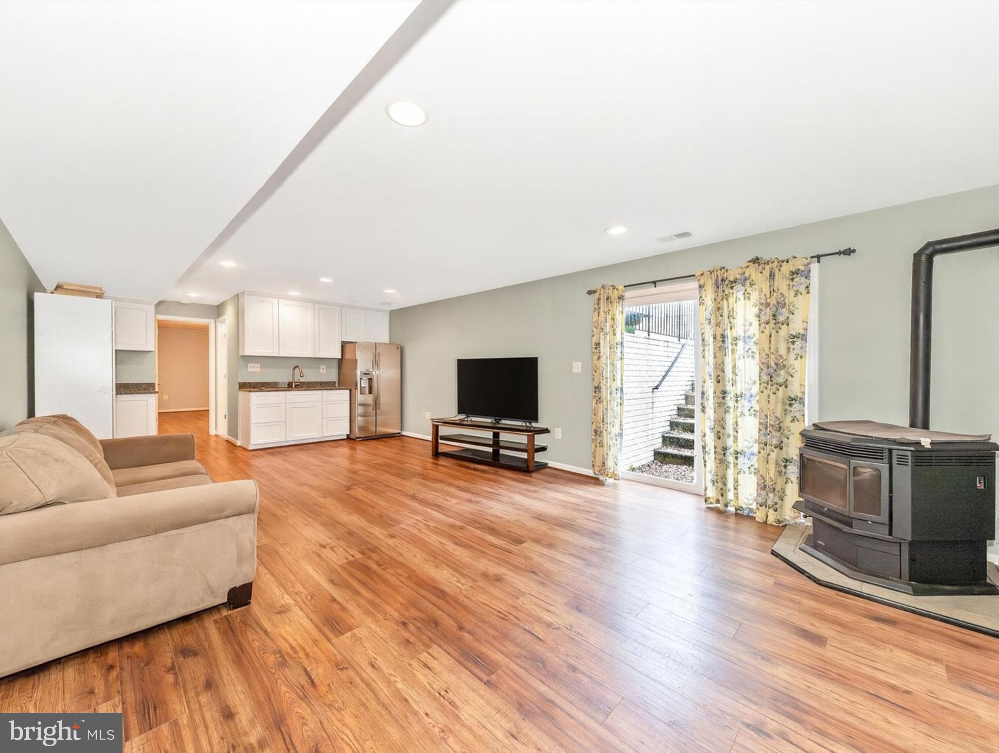 DEMORY FARM - Residential