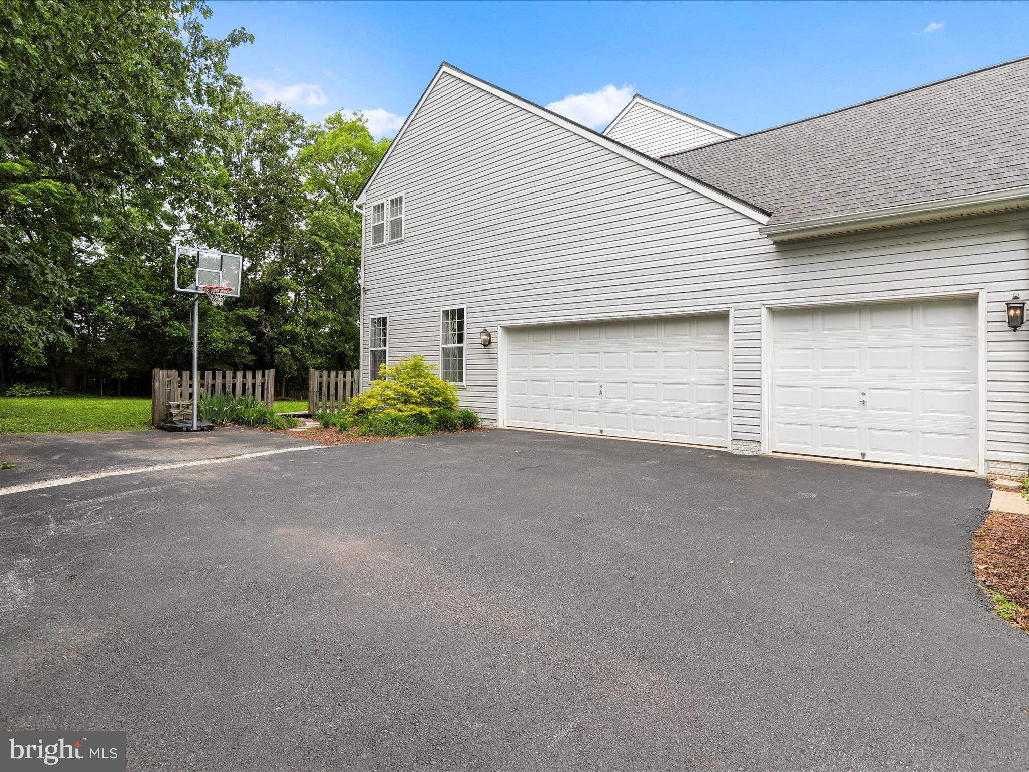 GAP VIEW VILLAGE - Residential