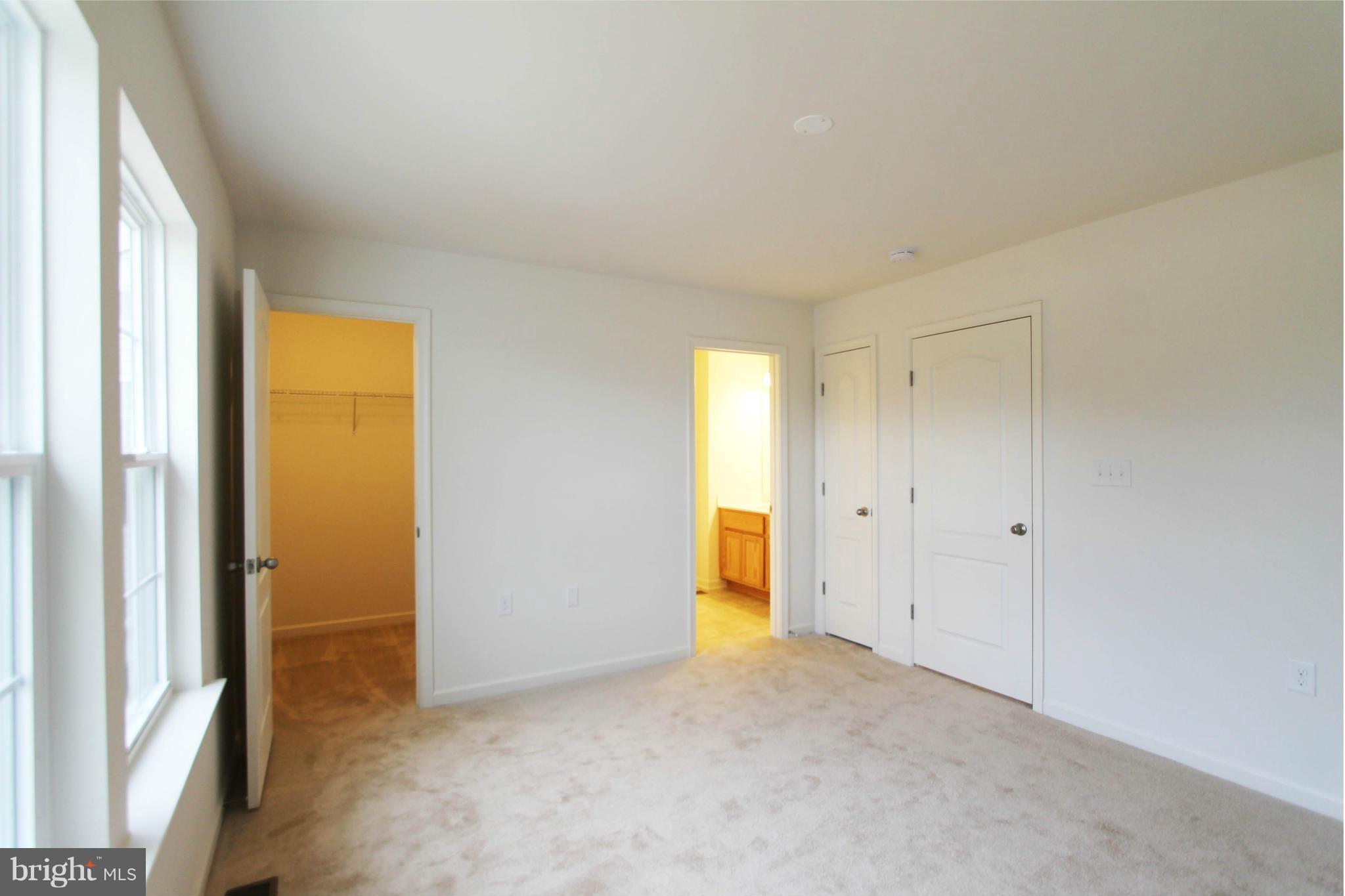 MANOR PARK - Residential