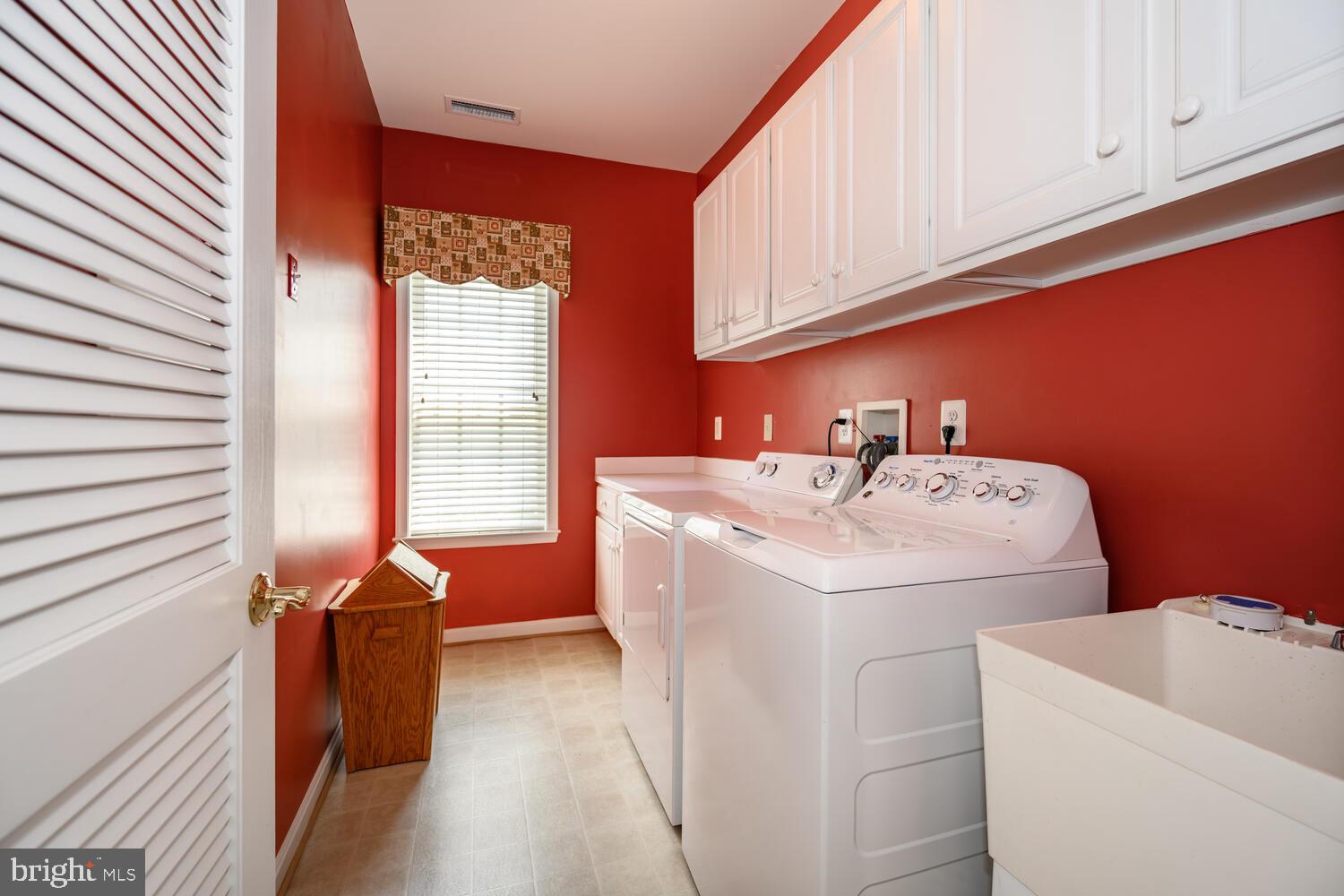 EASTON CLUB EAST - Residential