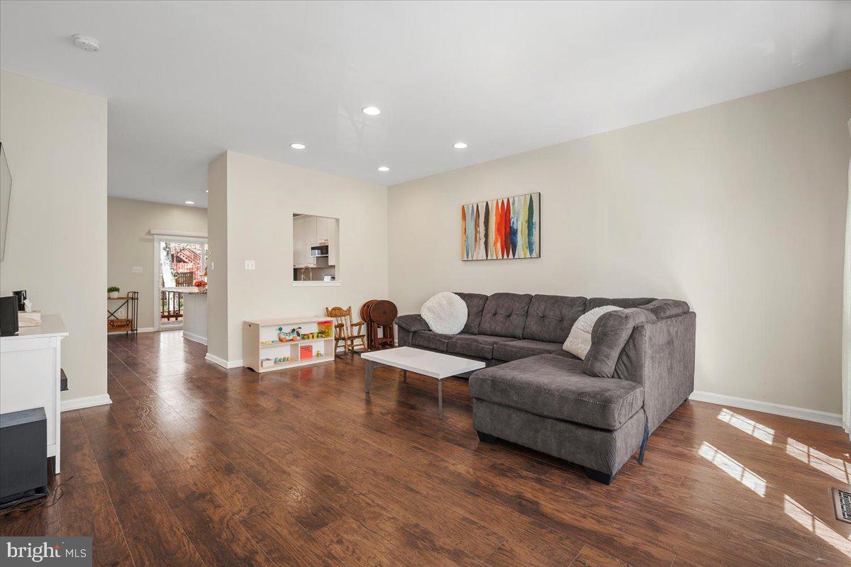 DOMINION STATION - Residential